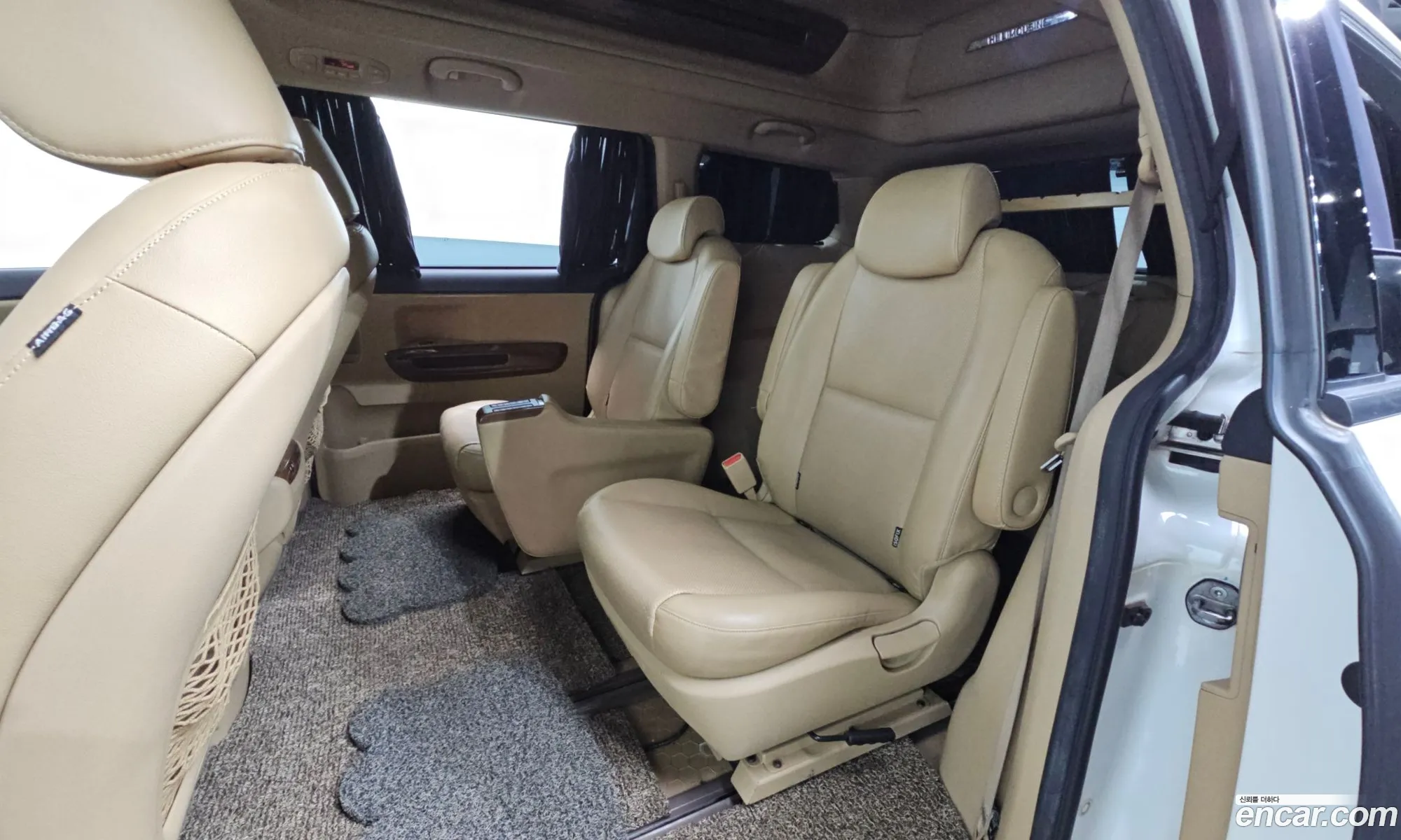 Kia Carnival 2014 — 29