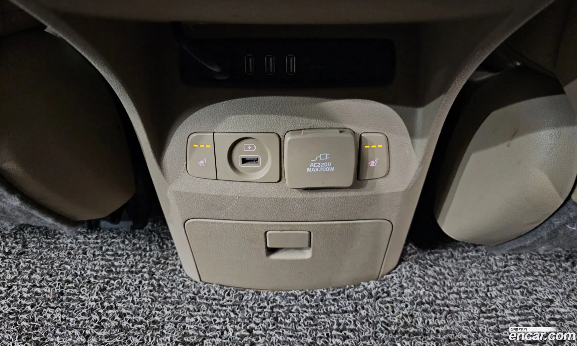Kia Carnival 2014 — 16