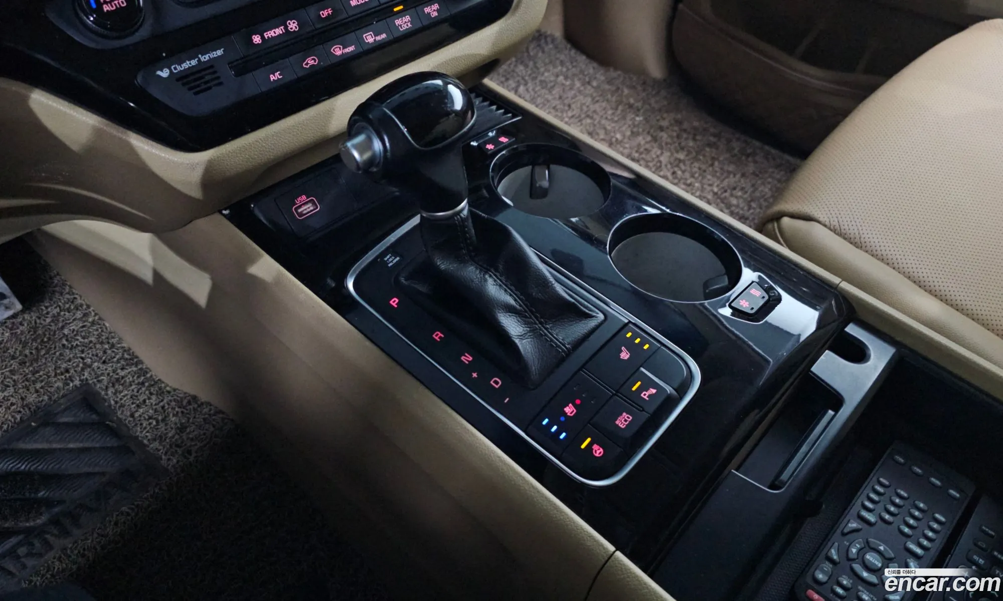 Kia Carnival 2014 — 3