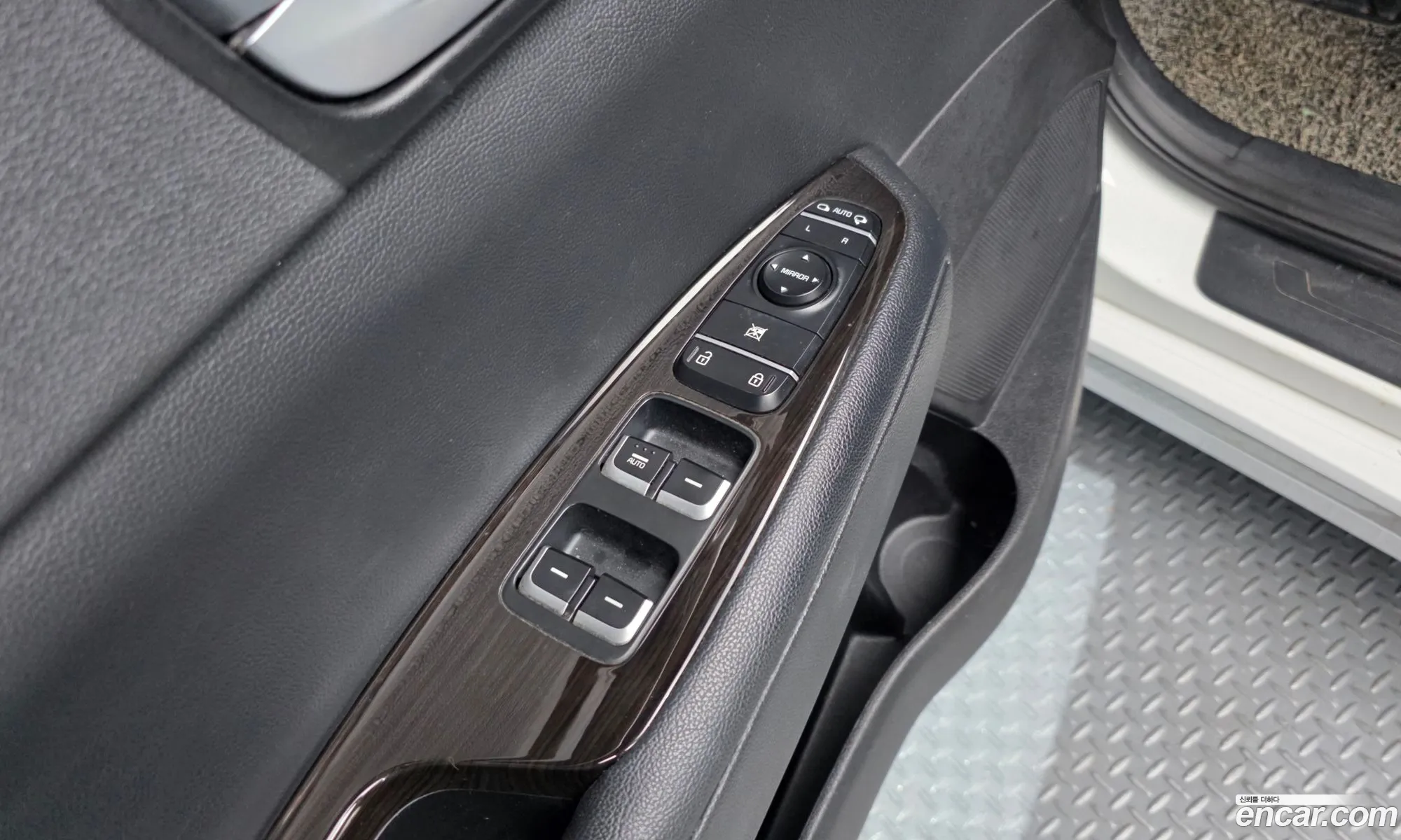 Kia K5 2015 — 28