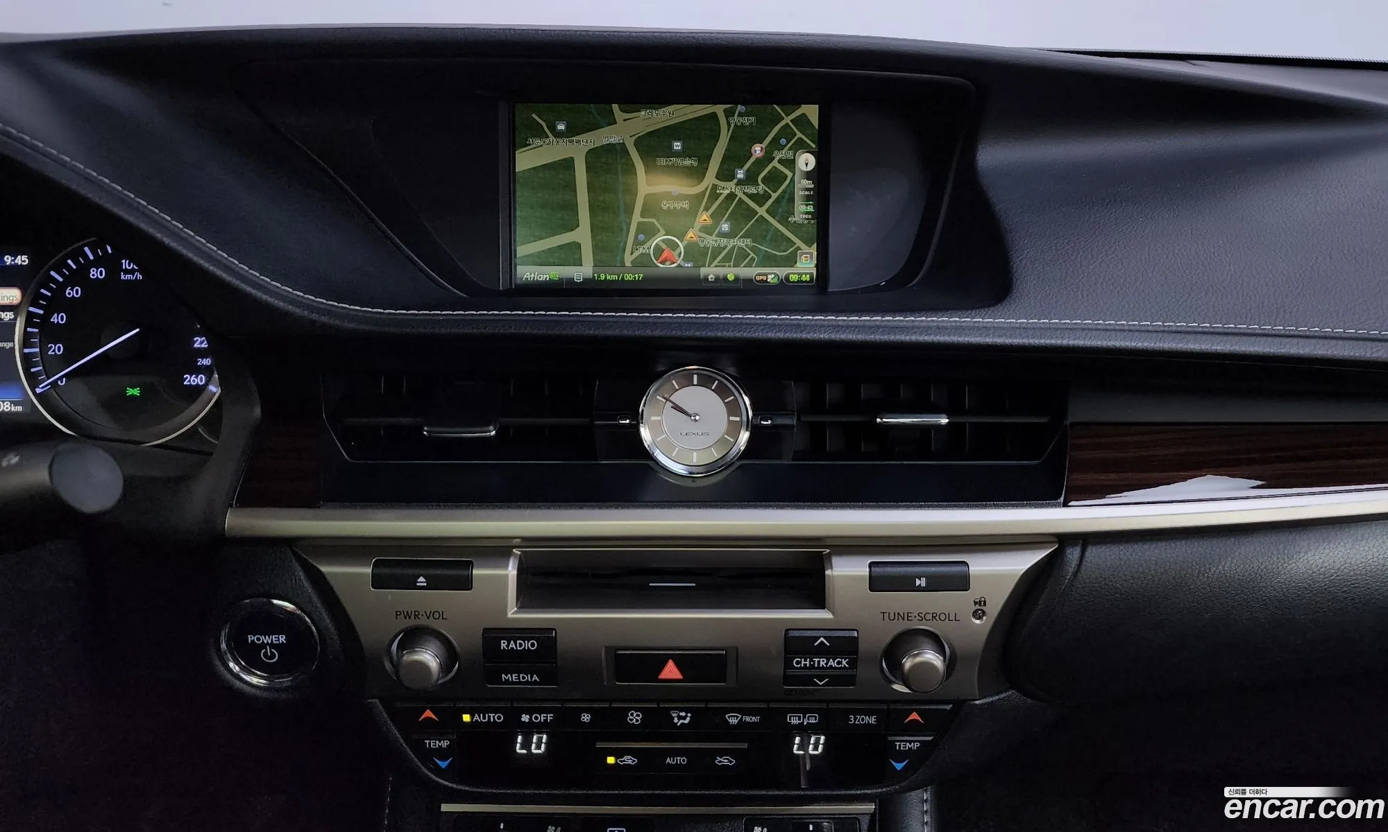 Lexus ES300h 2017 — 4