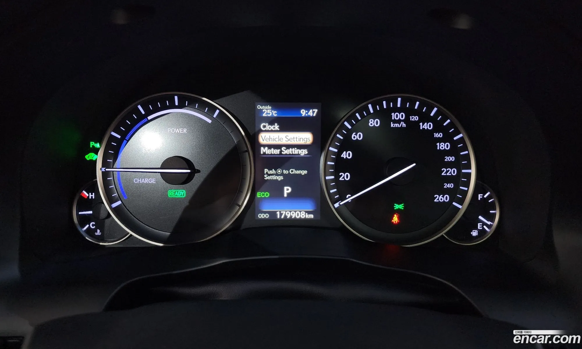 Lexus ES300h 2017 — 17