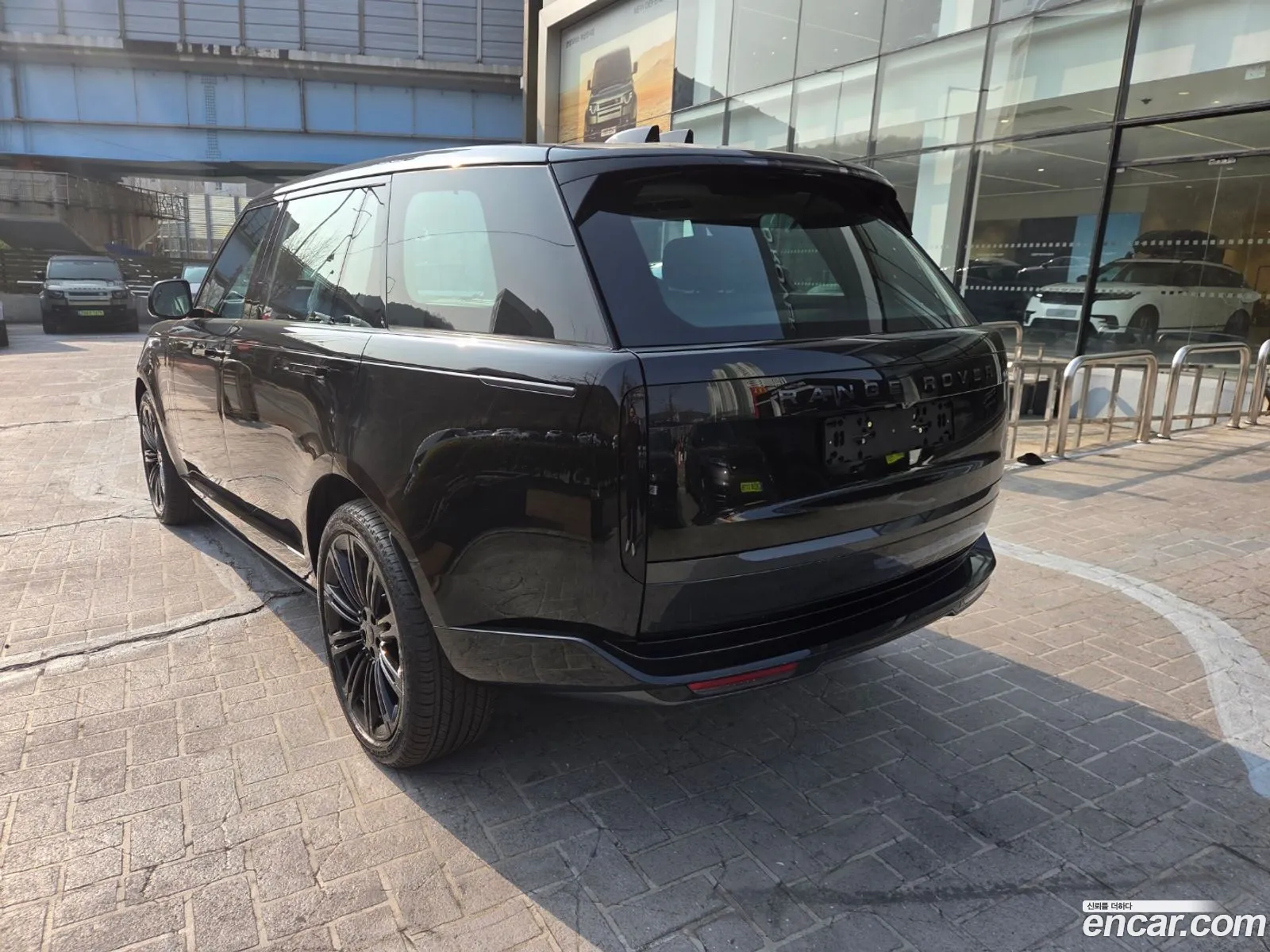 Land Rover Range Rover 2026 — 3