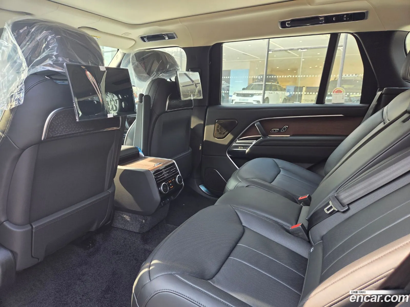 Land Rover Range Rover 2026 — 4