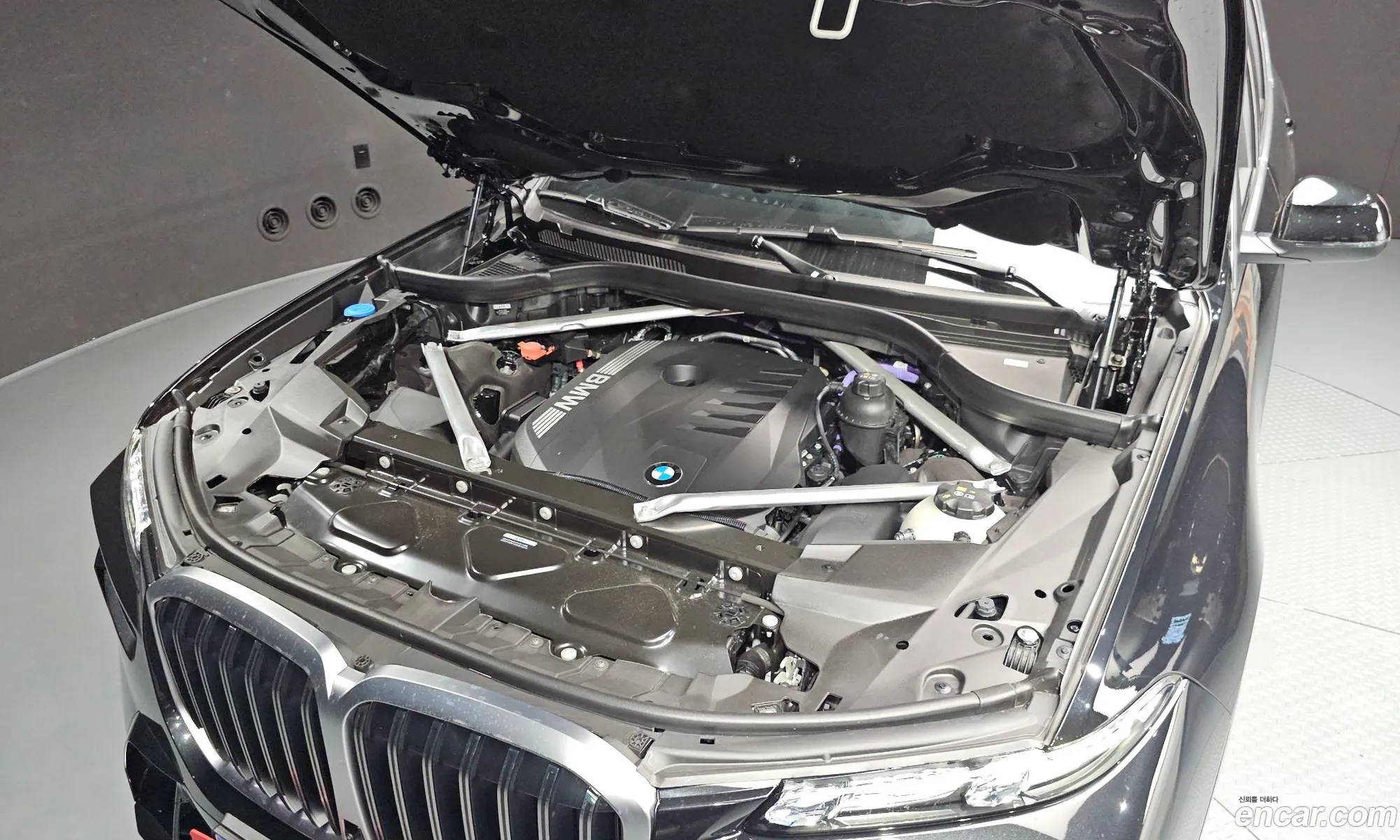 BMW X7 2025 — 24