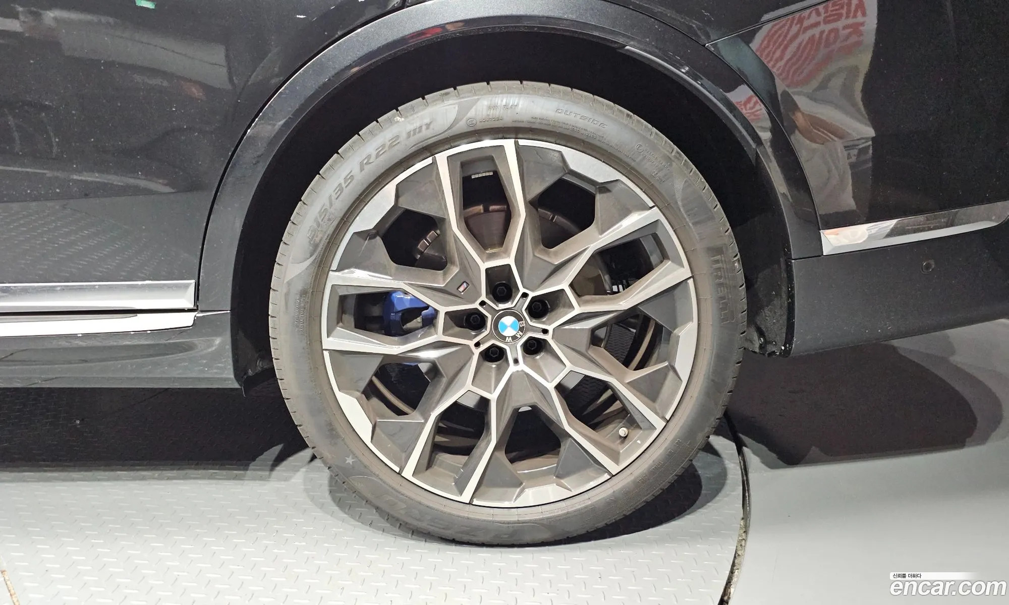 BMW X7 2025 — 10