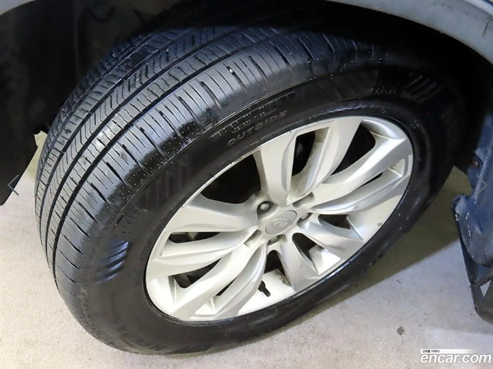 Kia Sorento R 2011 — 6