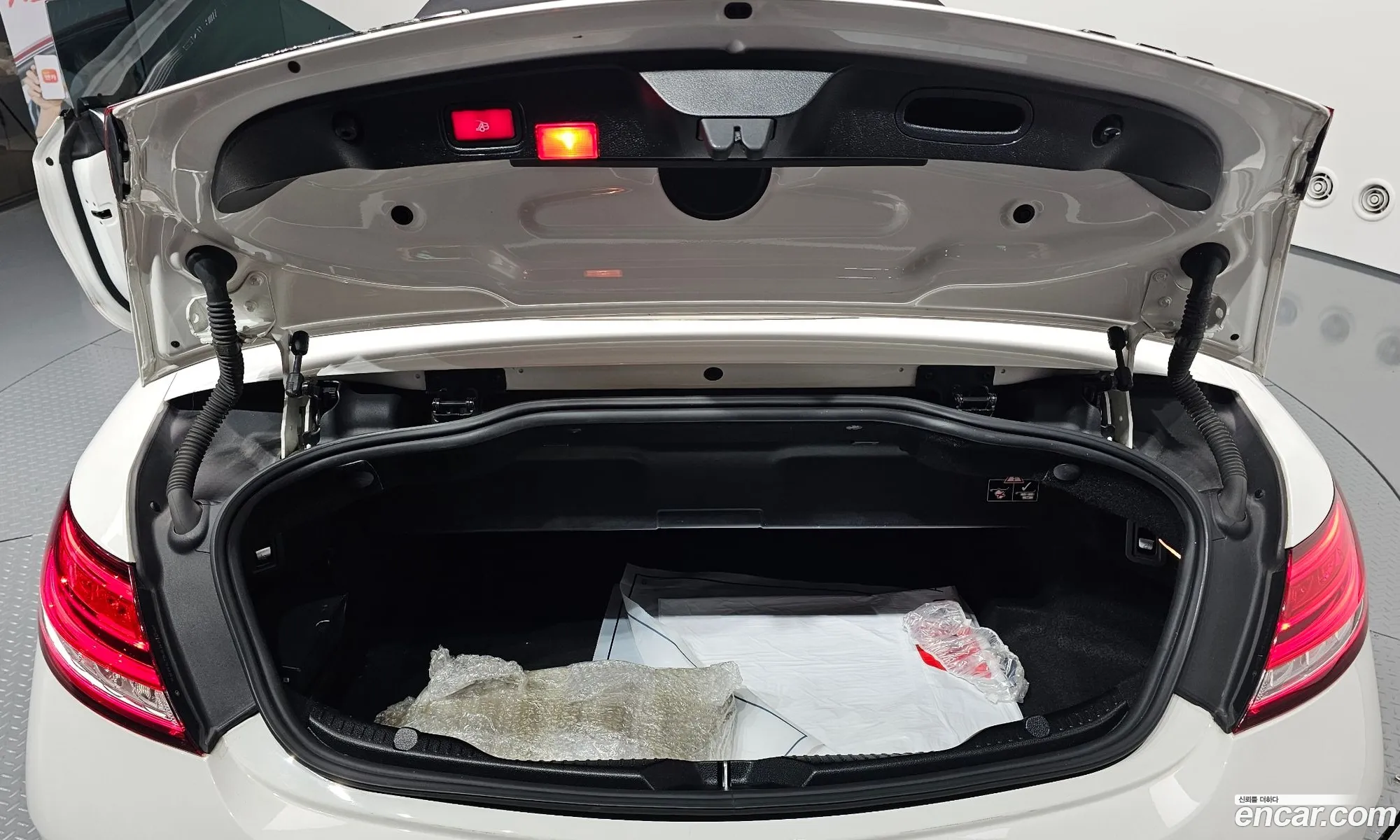 Mercedes-Benz C-Class W205 2019 — 16