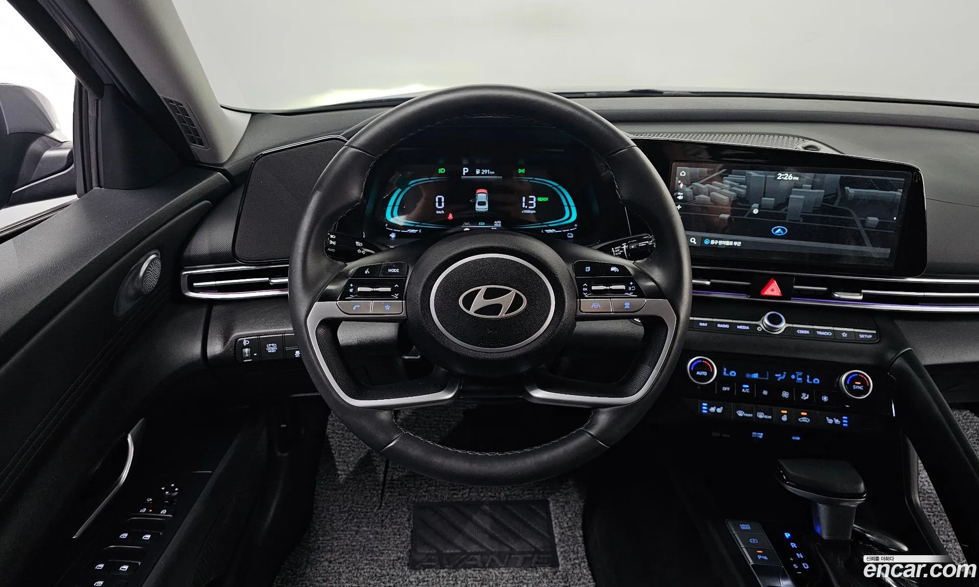 Hyundai Elantra Hybrid 2025 — 9