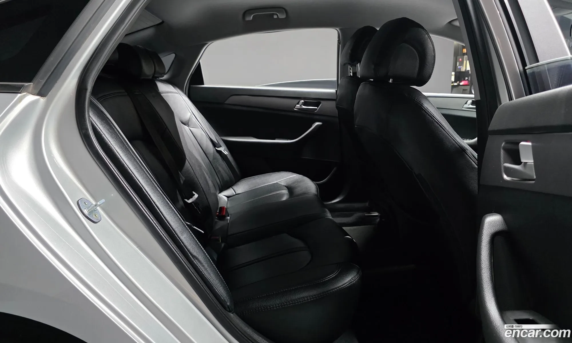 Hyundai LF Sonata 2015 KMHE241CBFA149732 — 2