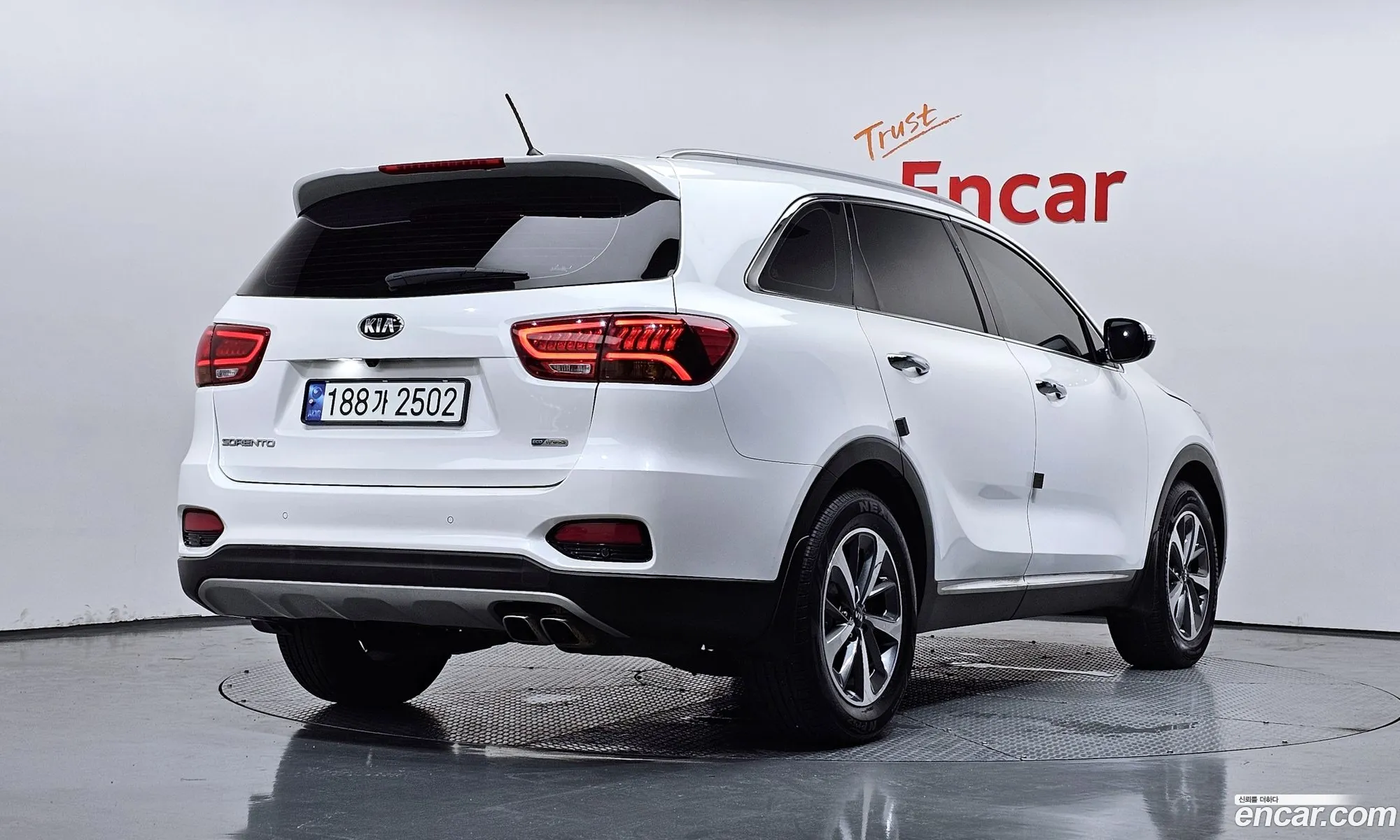 Kia Sorento 2017 KNAPG81ABJA413710 — 8