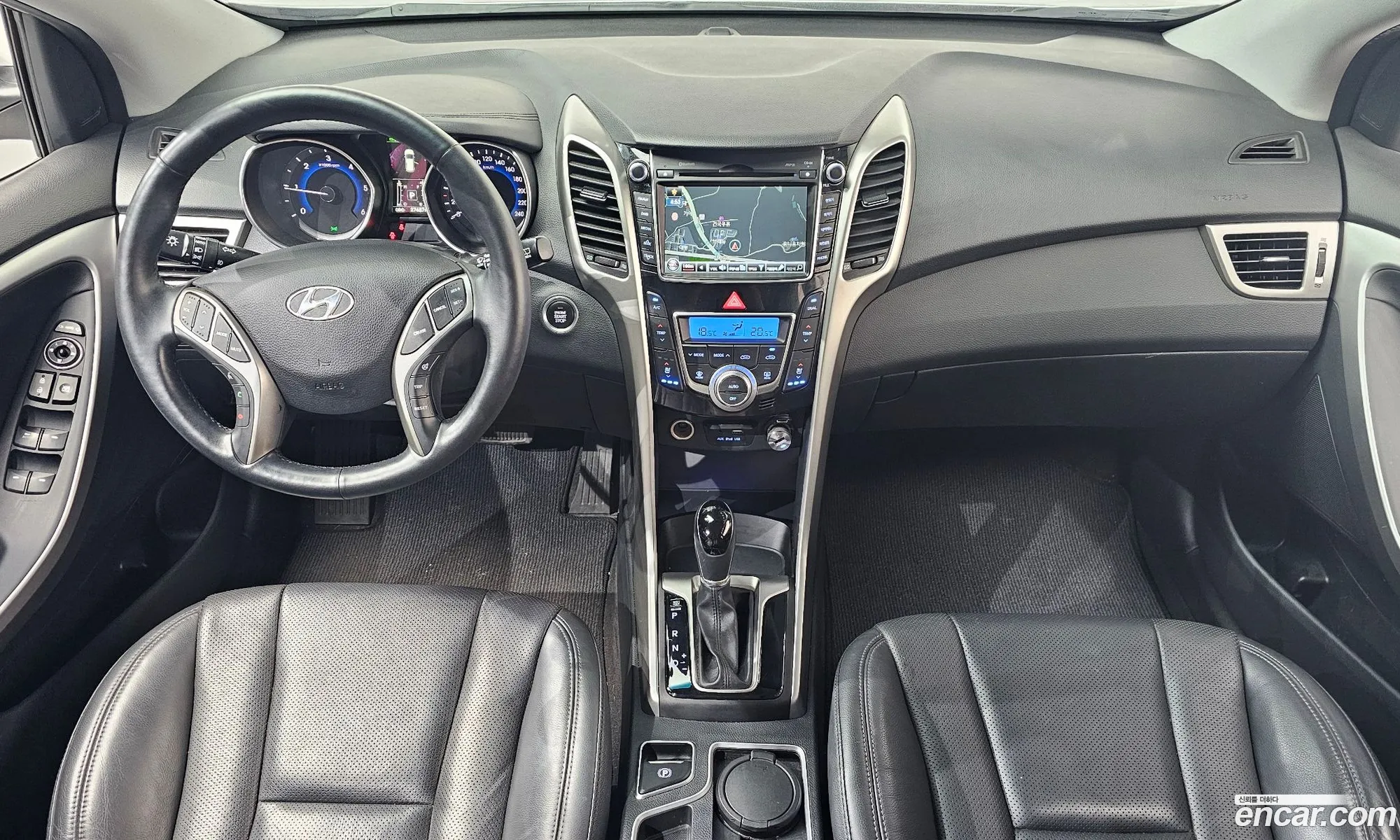 Hyundai i30 2016 — 32