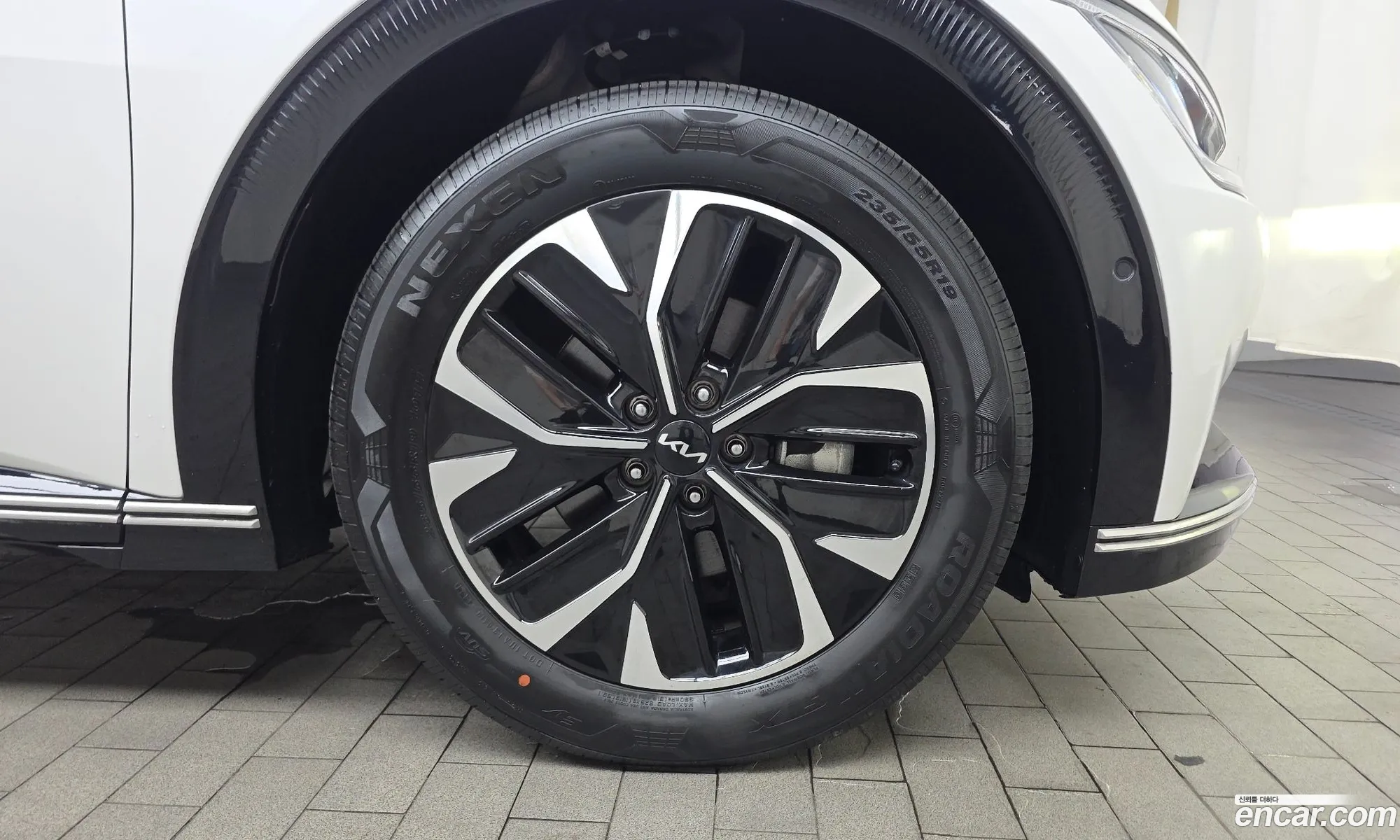 Kia EV6 2024 KNAC381AFRA207581 — 9