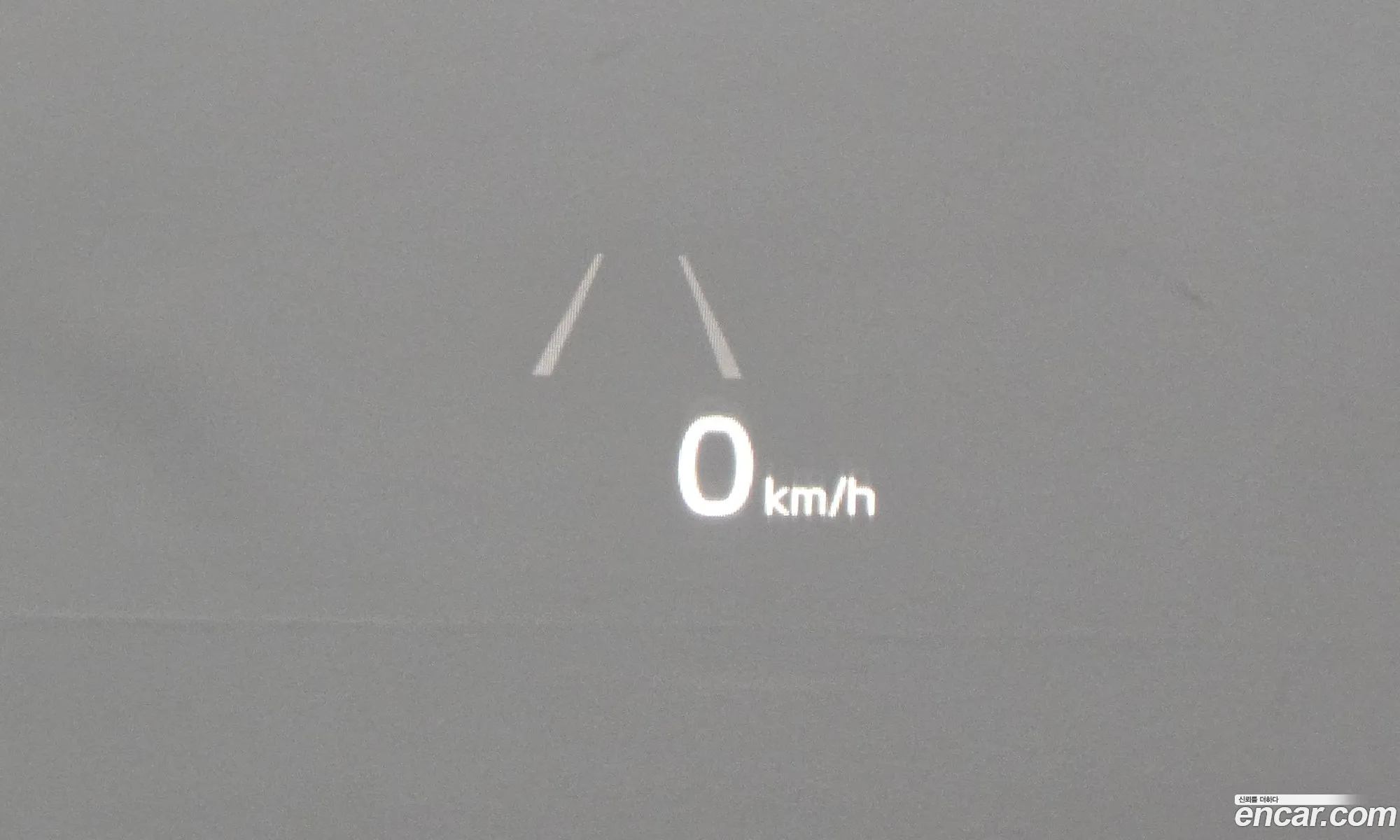 Kia K7 2018 KNALD418BJA146949 — 24