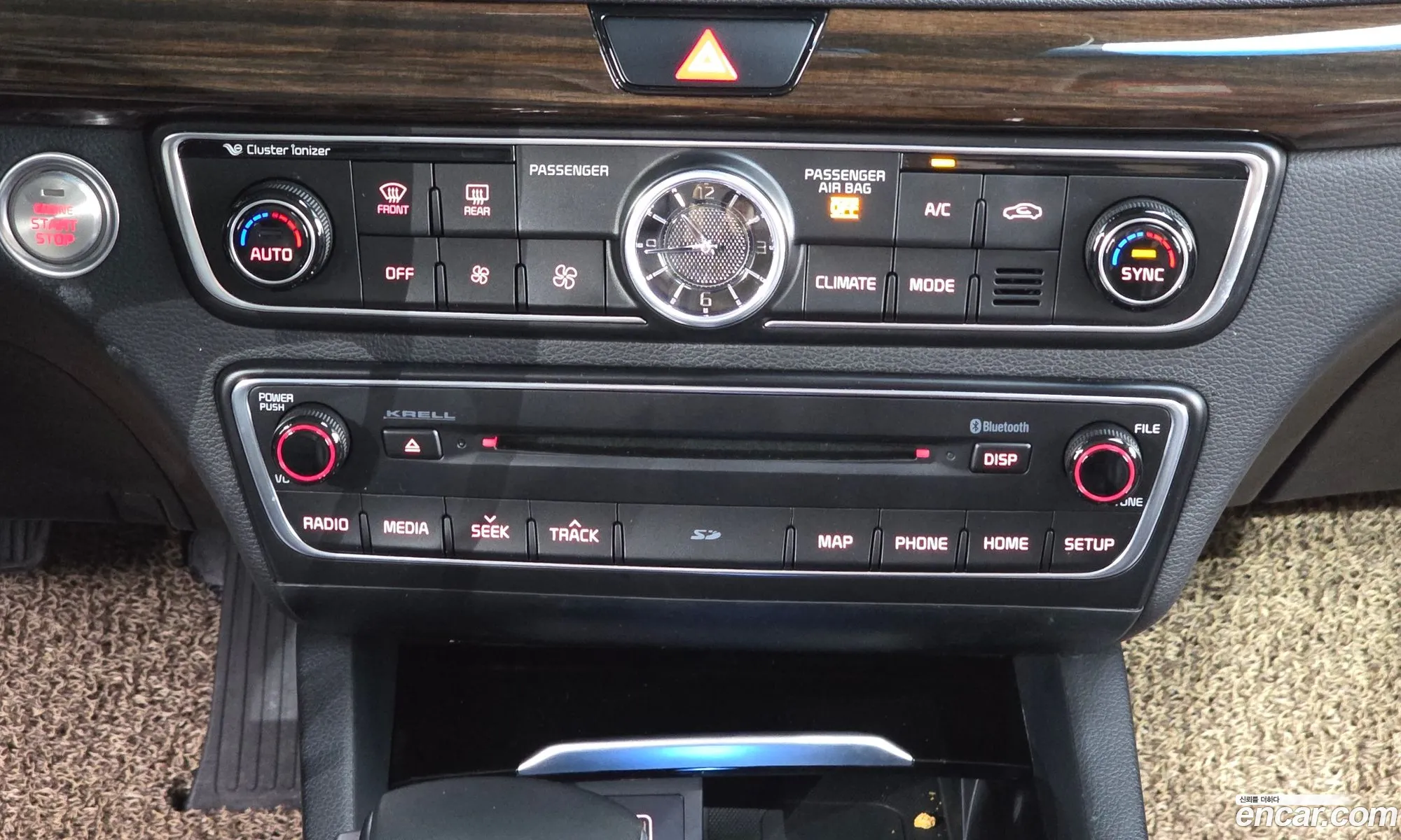 Kia K7 2018 KNALD418BJA146949 — 22