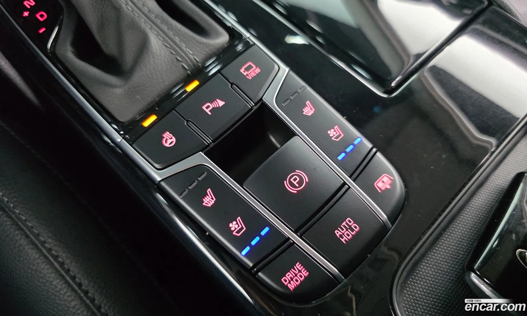 Kia K7 2018 KNALD418BJA146949 — 28