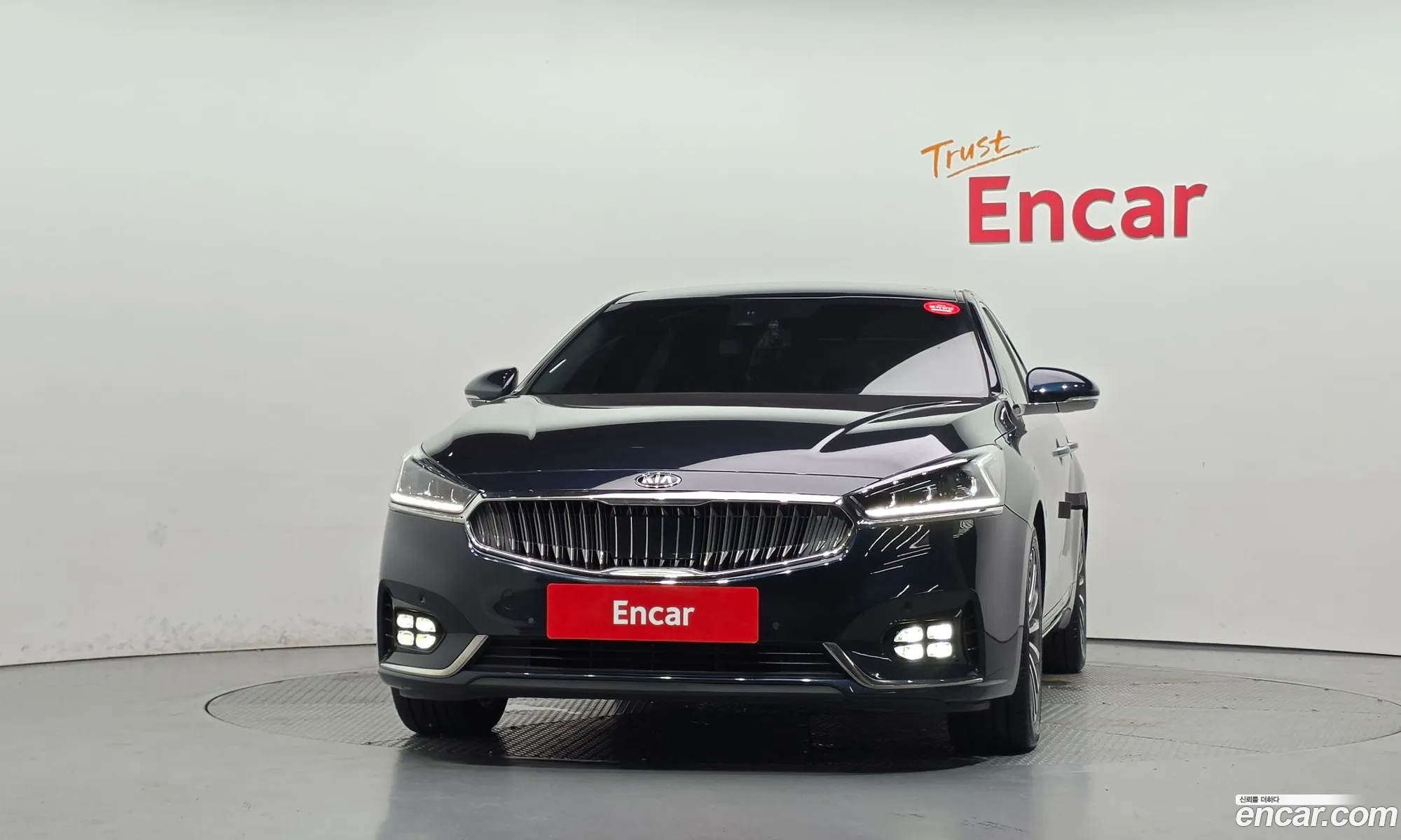 Kia K7 2018 KNALD418BJA146949 — 10