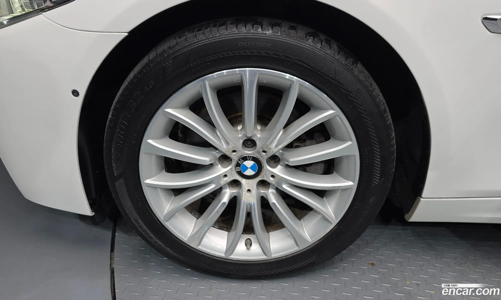BMW 5 Series 2016 WBA5E5100GG074228 — 20