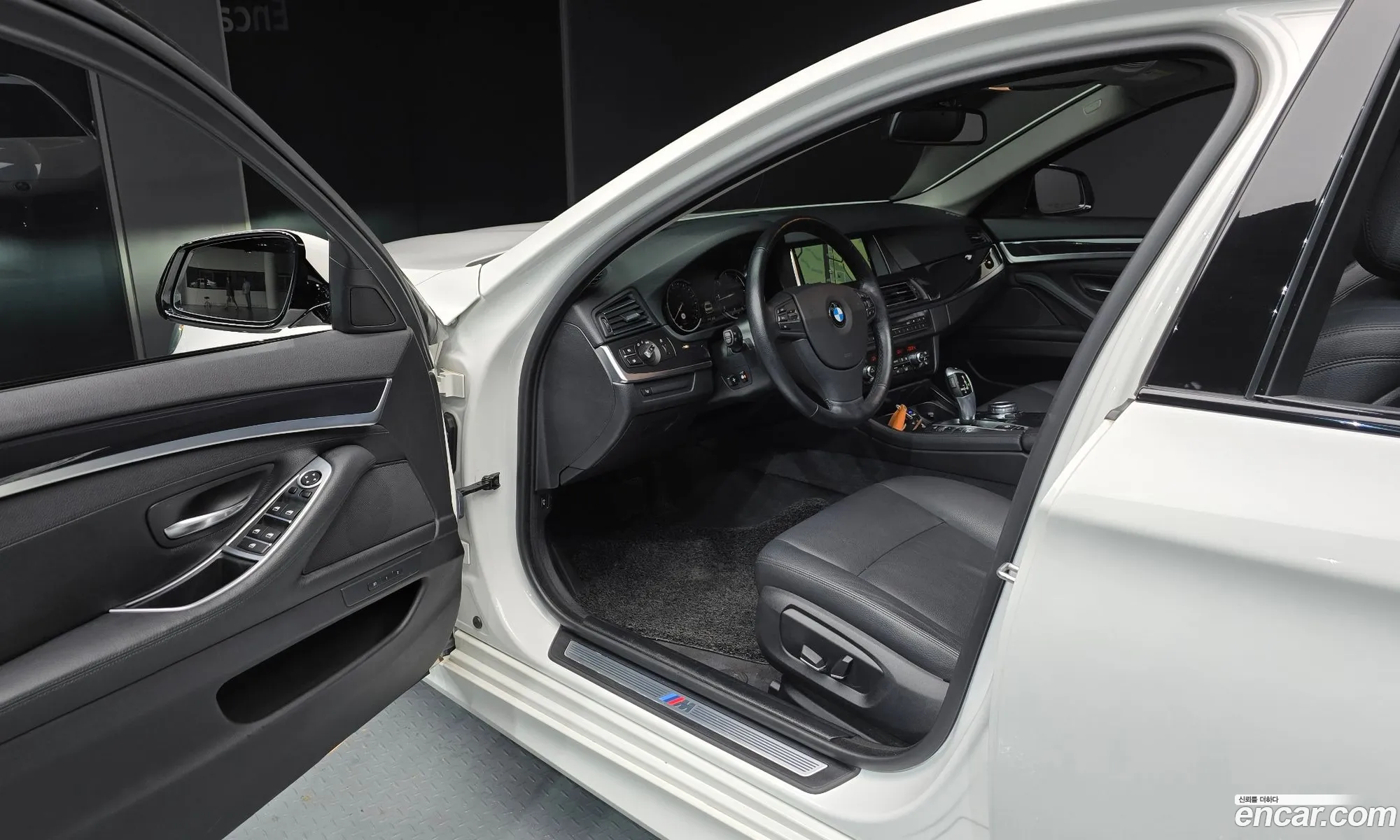 BMW 5 Series 2016 WBA5E5100GG074228 — 18