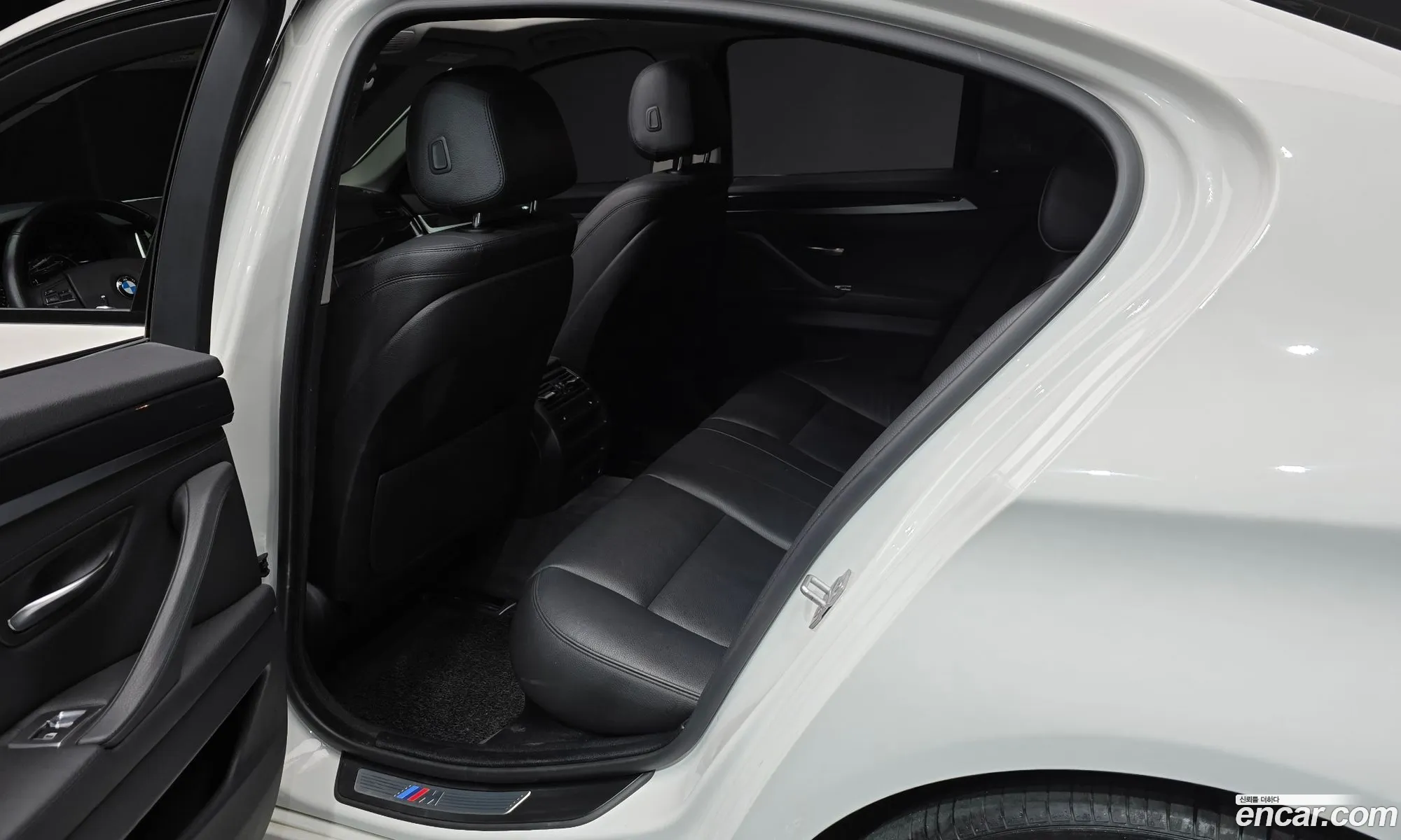 BMW 5 Series 2016 WBA5E5100GG074228 — 6