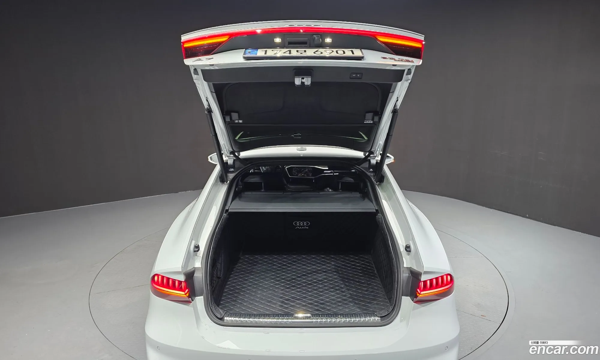 Audi A7 2021 WAUZZZF23MN017388 — 5
