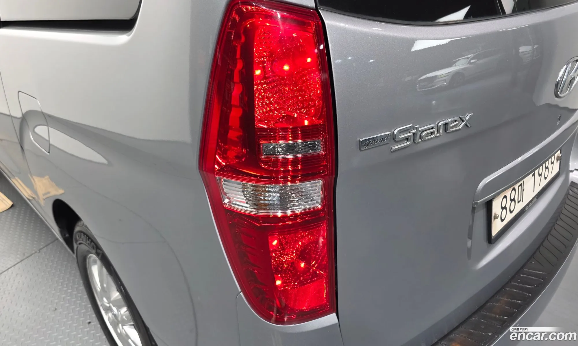 Hyundai Grand Starex 2021 — 19