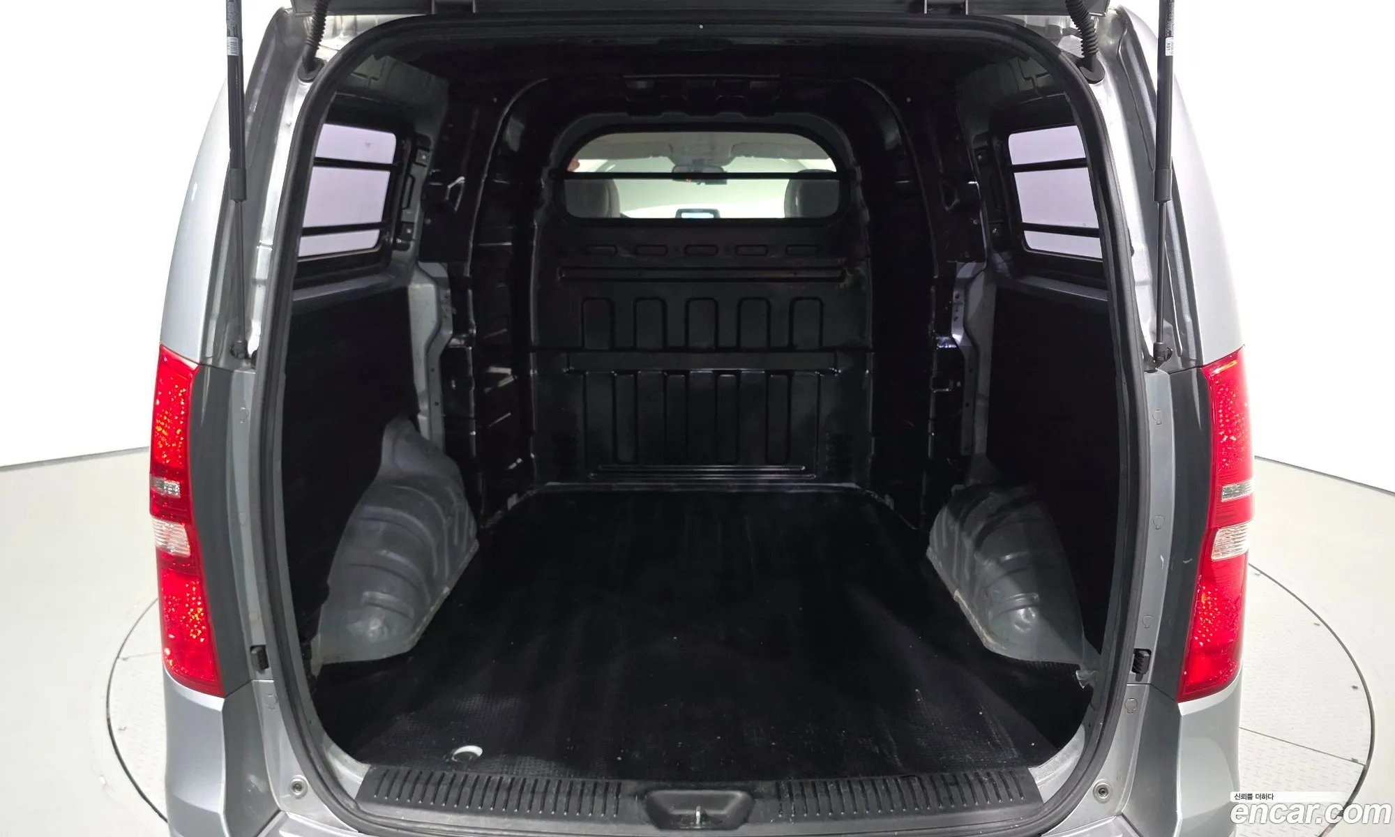 Hyundai Grand Starex 2021 — 4