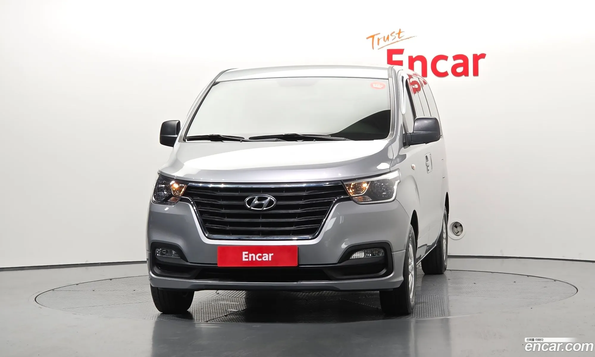 Hyundai Grand Starex 2021 — 10