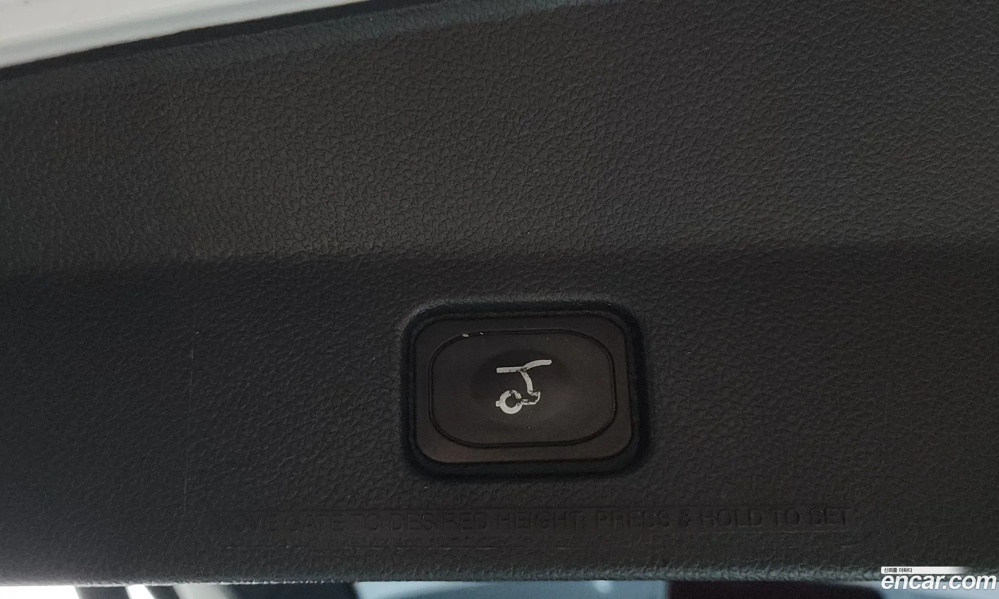 Ford Explorer 2019 — 32