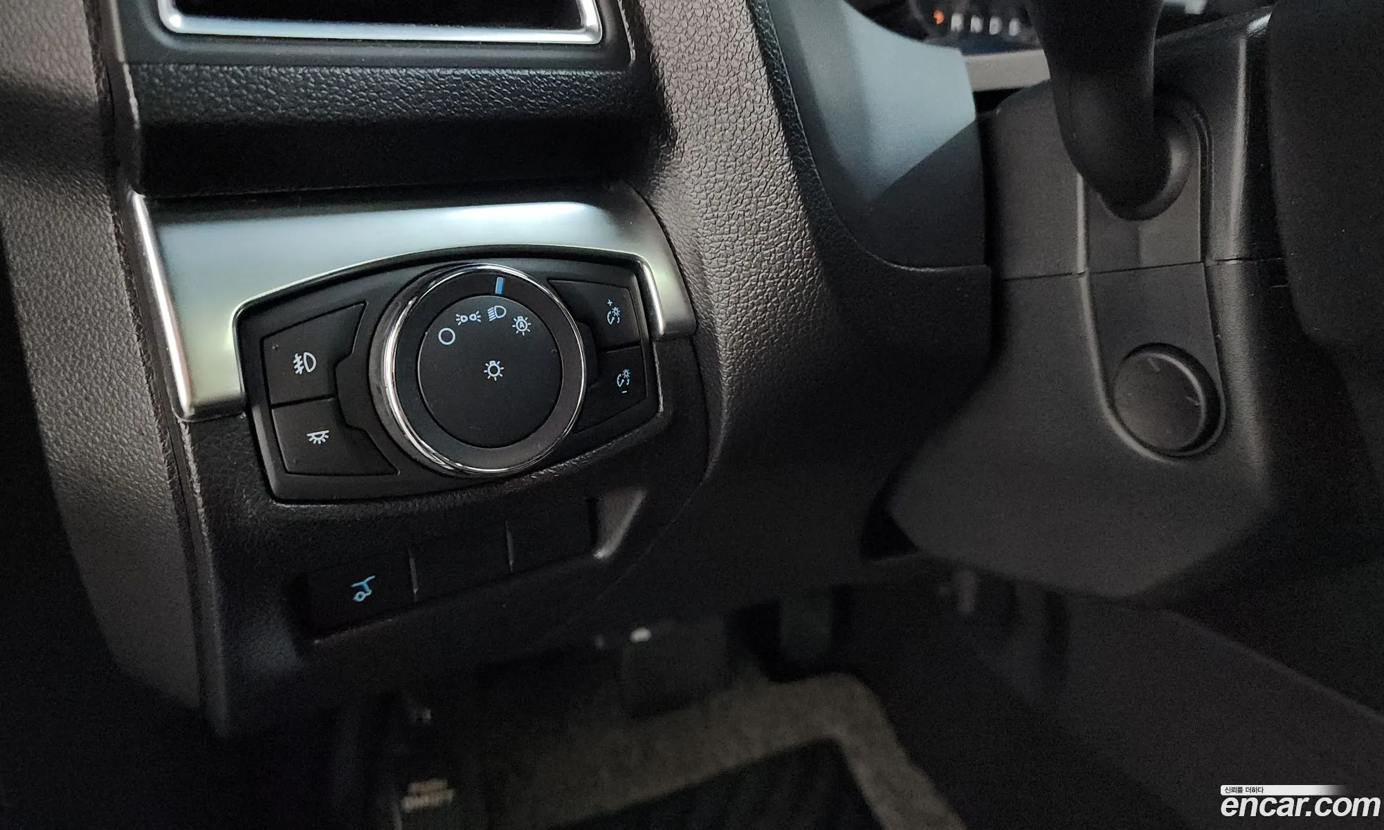 Ford Explorer 2019 — 2