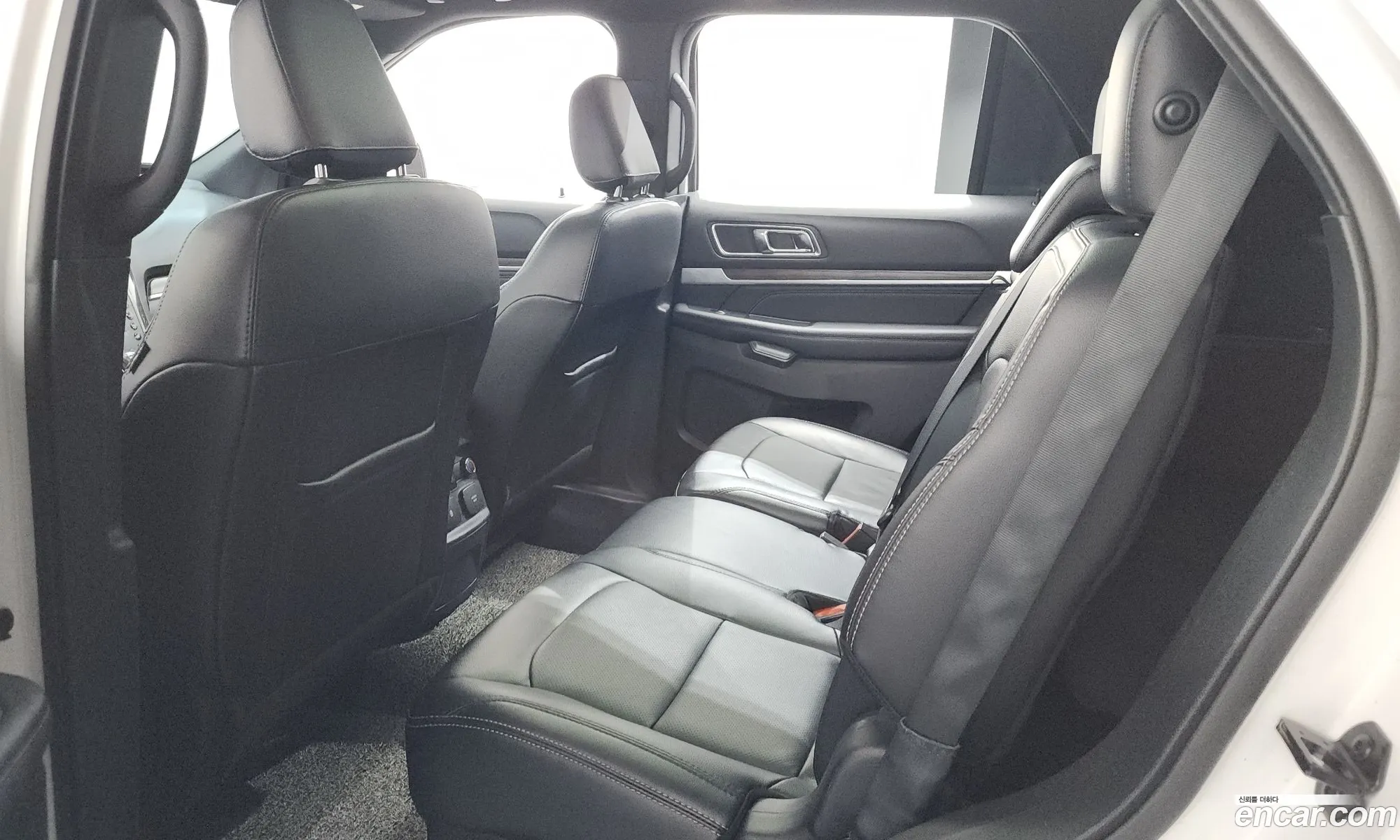 Ford Explorer 2019 — 20