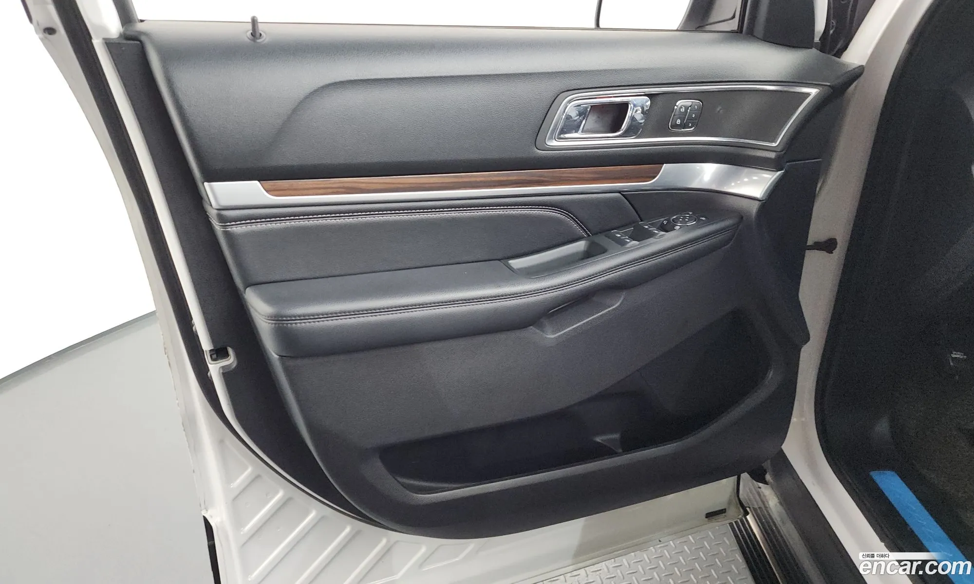 Ford Explorer 2019 — 26
