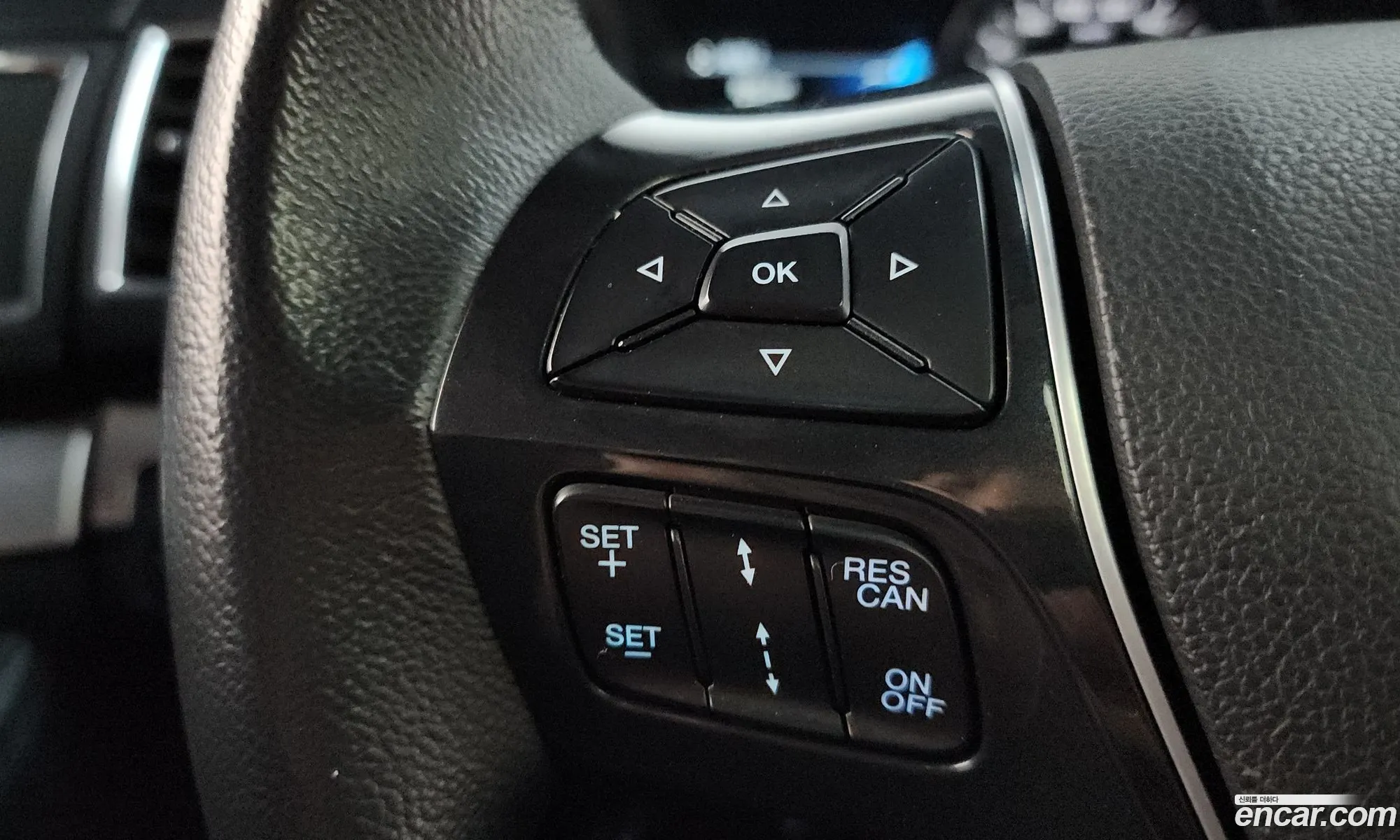Ford Explorer 2019 — 18
