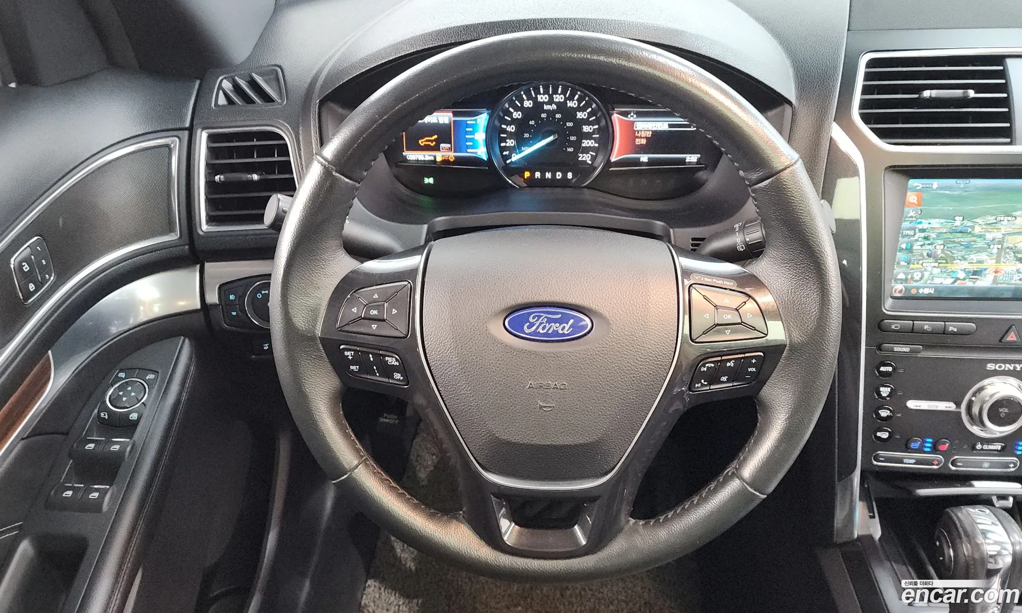 Ford Explorer 2019 — 34