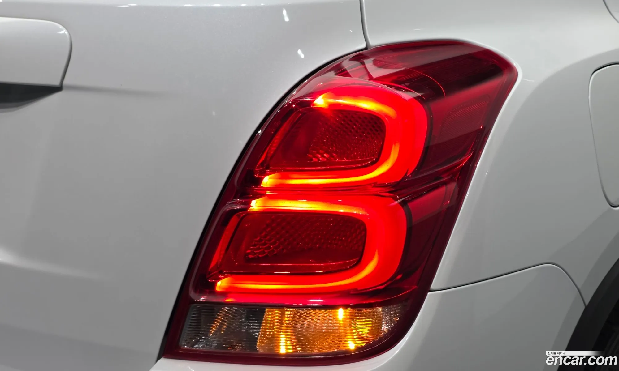 Chevrolet (GM Daewoo) Trax 2021 KLABA76BDMB334467 — 32