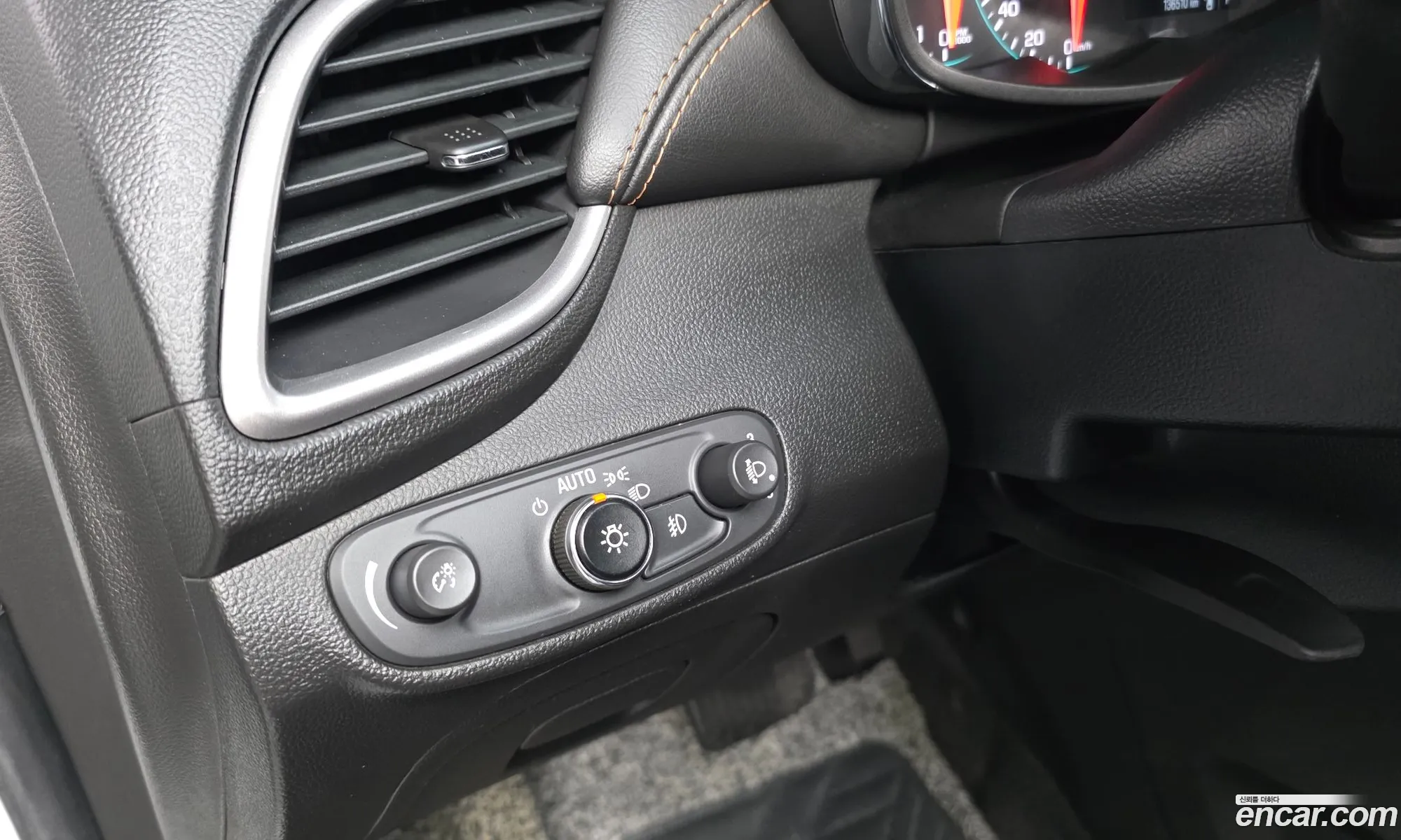 Chevrolet (GM Daewoo) Trax 2021 KLABA76BDMB334467 — 8