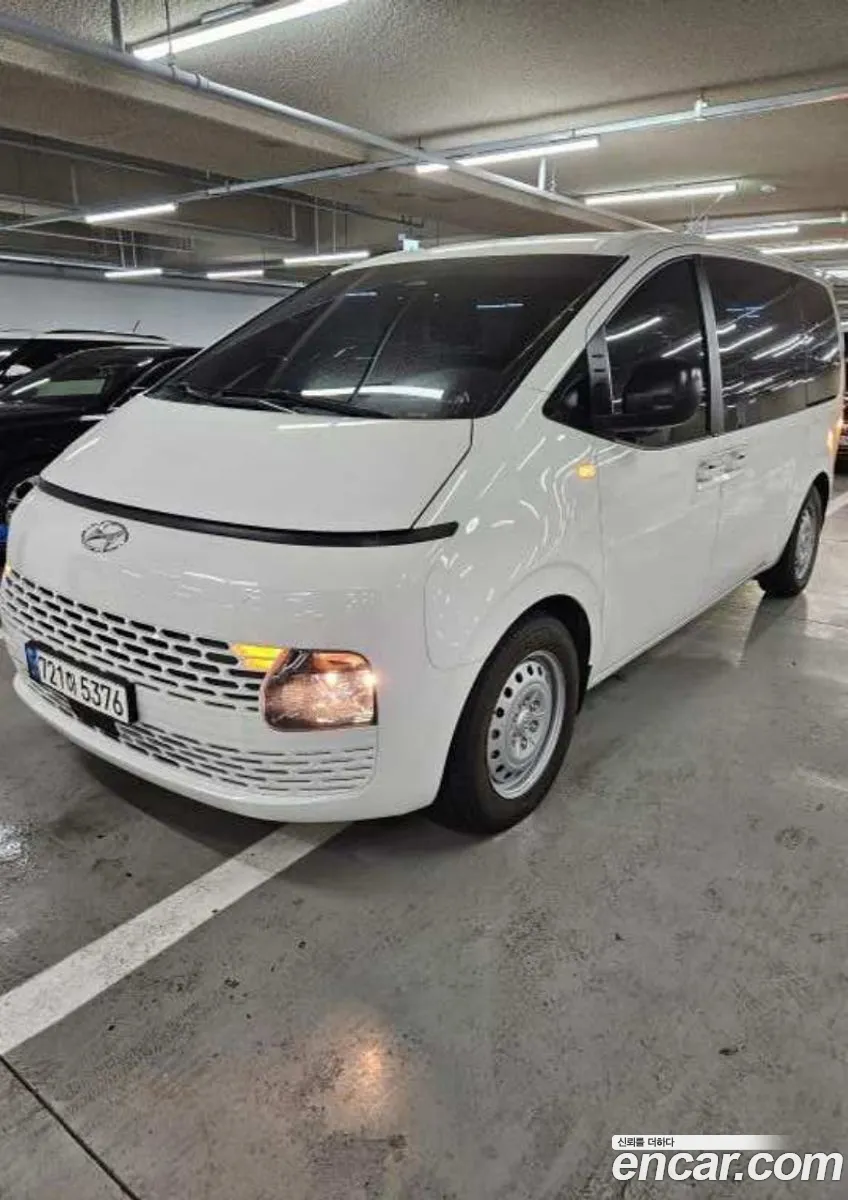 Hyundai Staria 2023 — 8