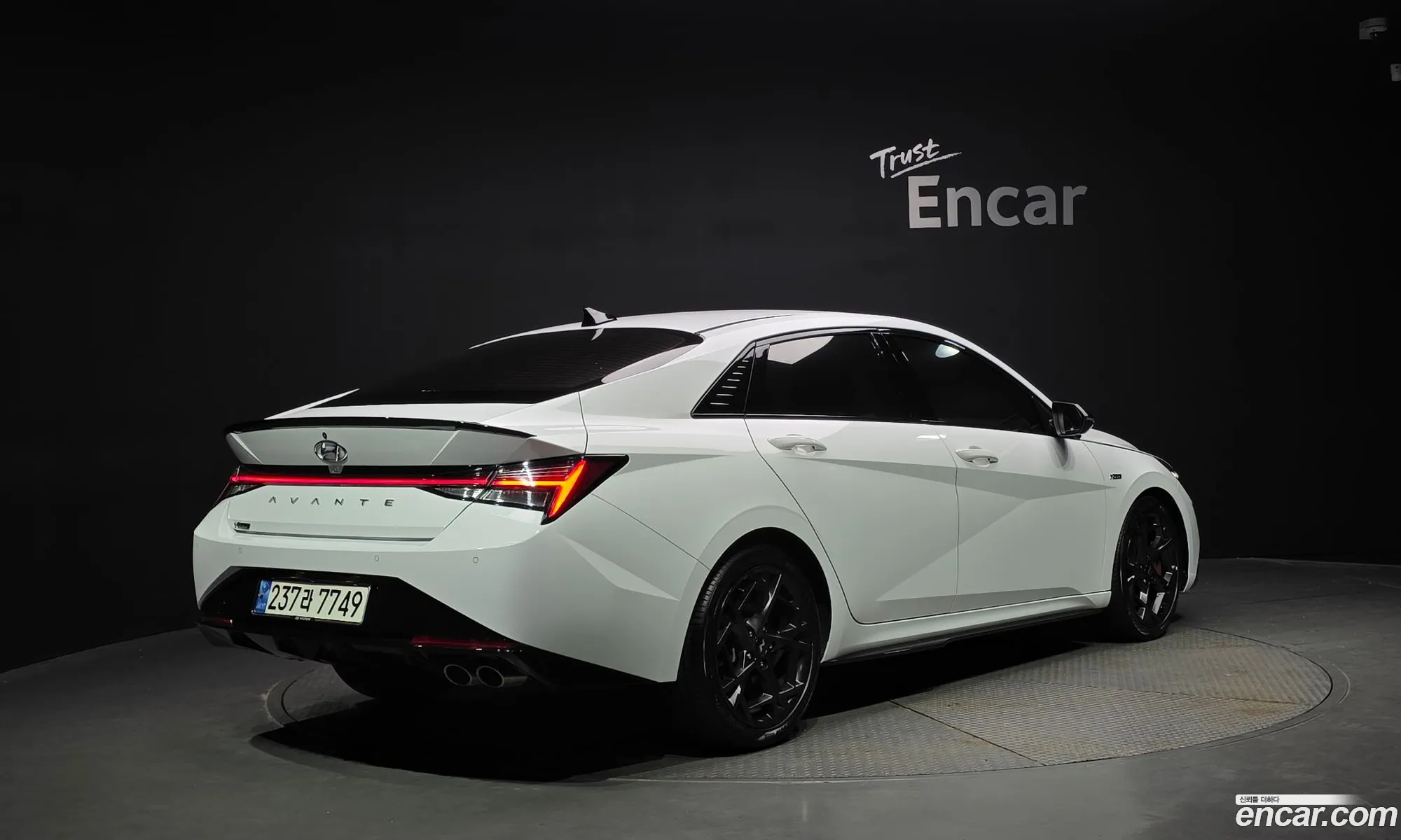 Hyundai Elantra 2021 — 19