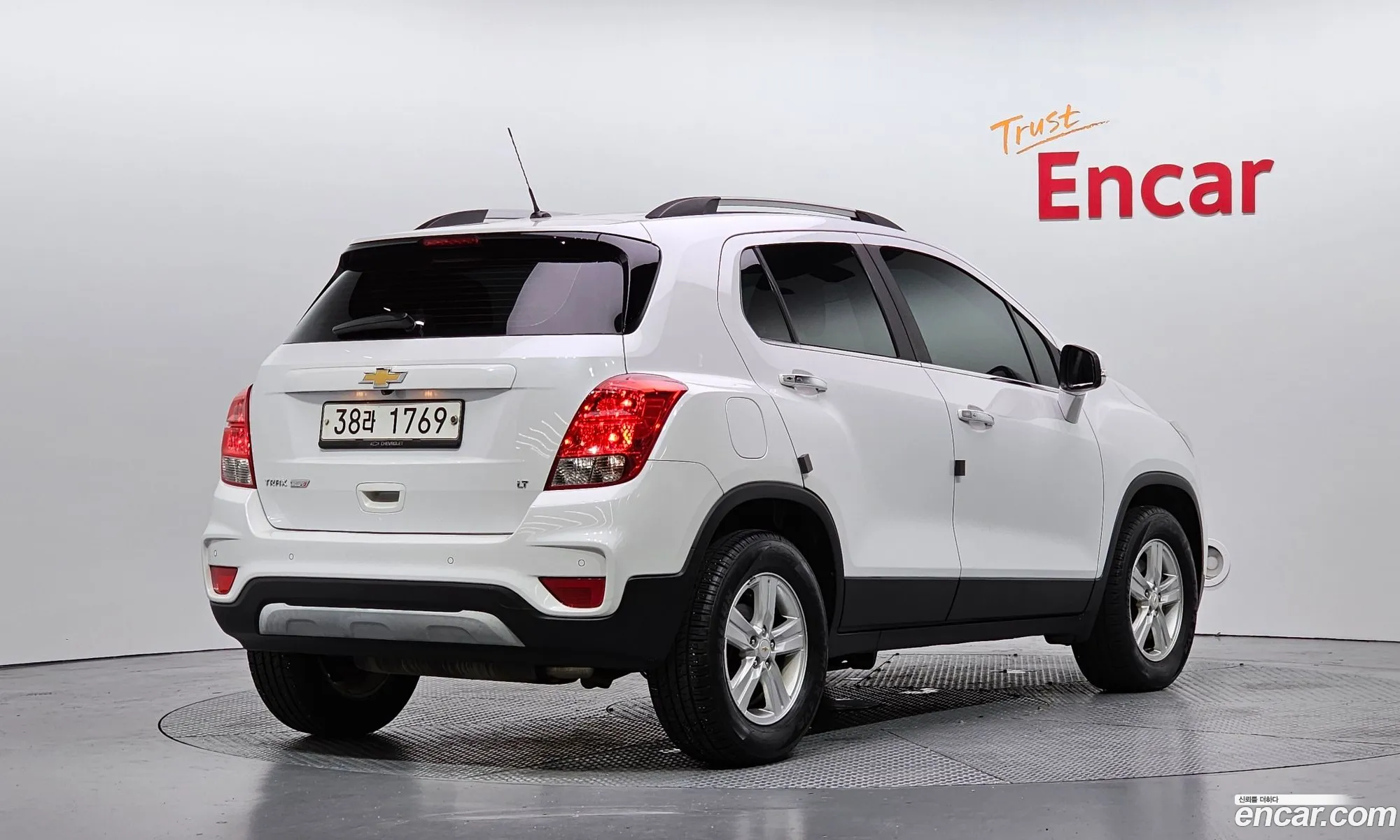 Chevrolet (GM Daewoo) Trax 2017 KLABA76BDHB178095 — 6