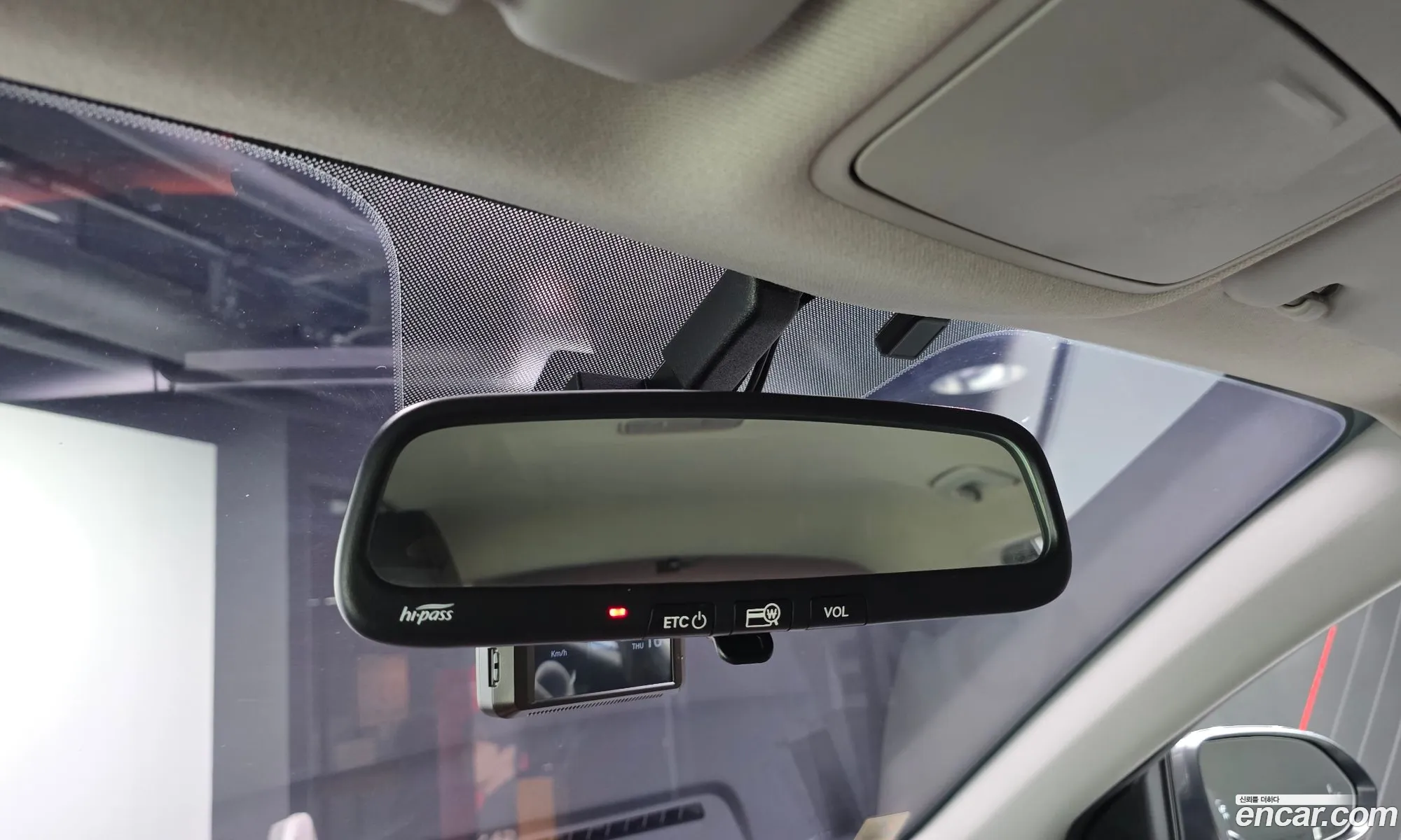 Kia Stonic 2018 KNADE815GJS174687 — 8