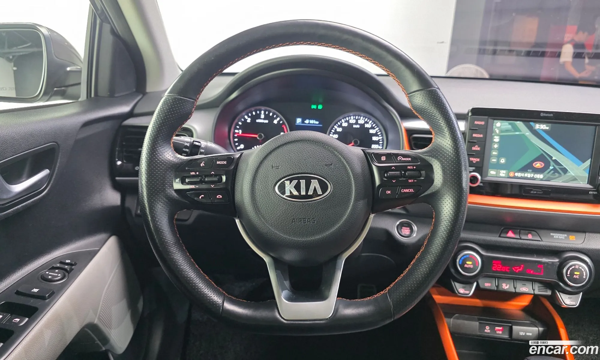 Kia Stonic 2018 KNADE815GJS174687 — 20