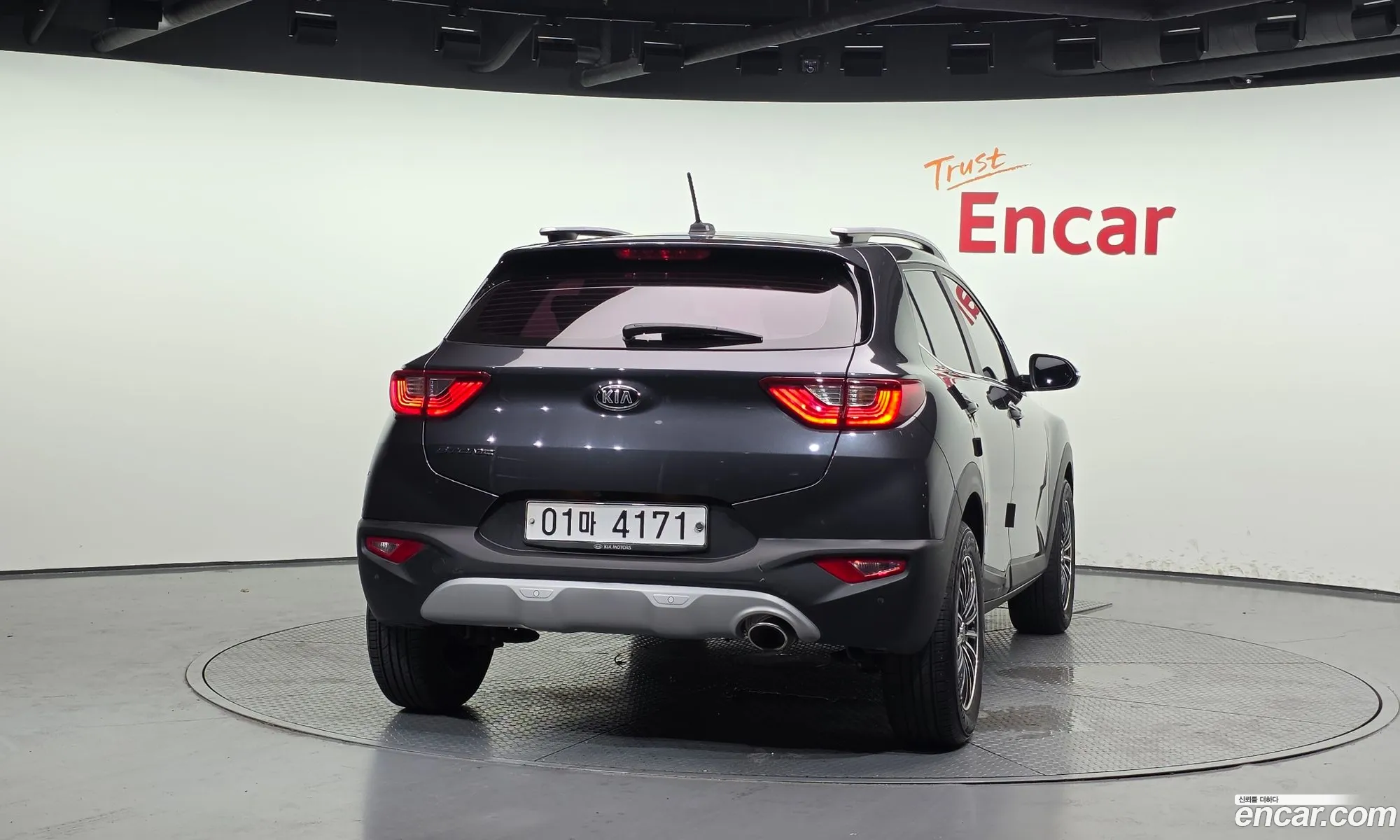 Kia Stonic 2018 KNADE815GJS174687 — 10