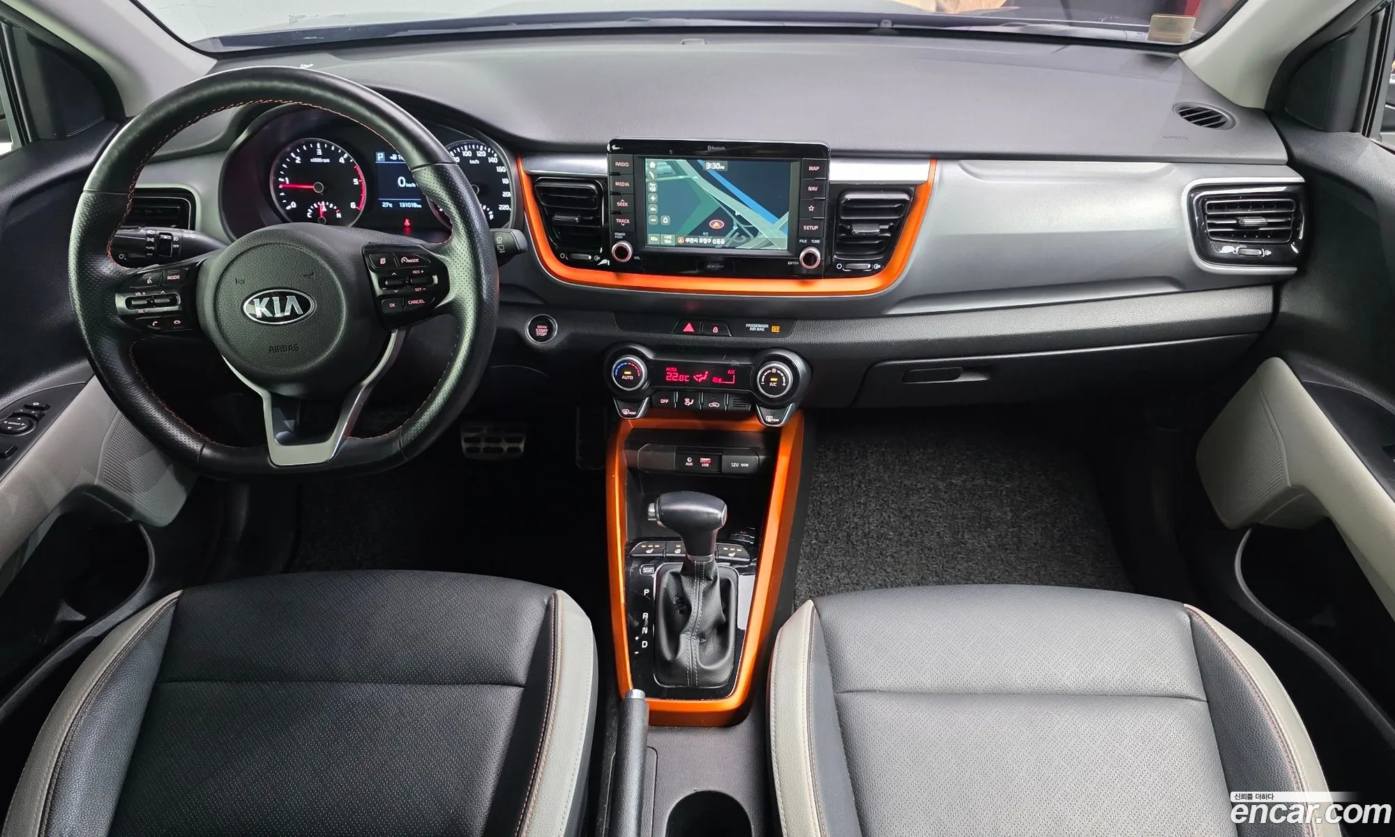 Kia Stonic 2018 KNADE815GJS174687 — 3