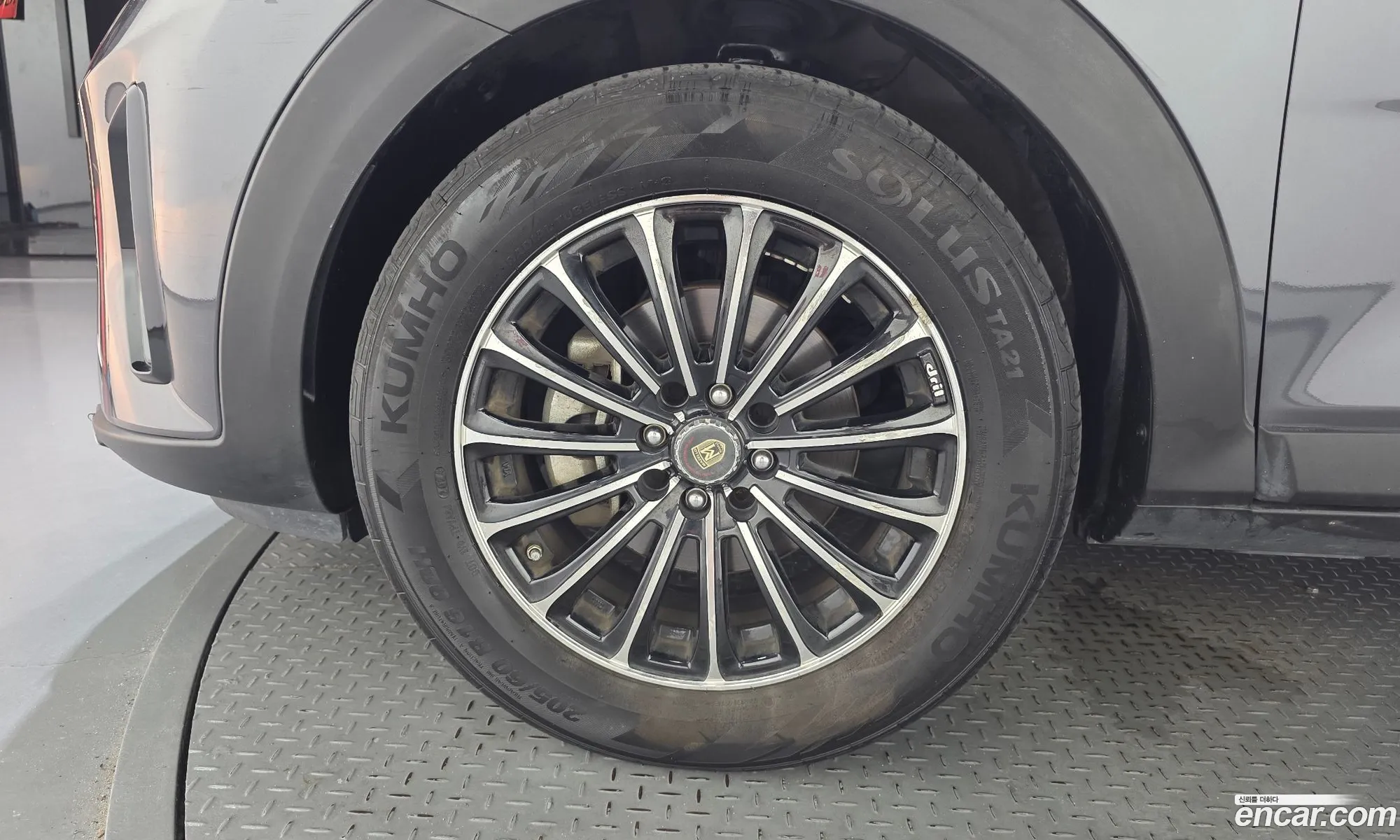 Kia Stonic 2018 KNADE815GJS174687 — 12