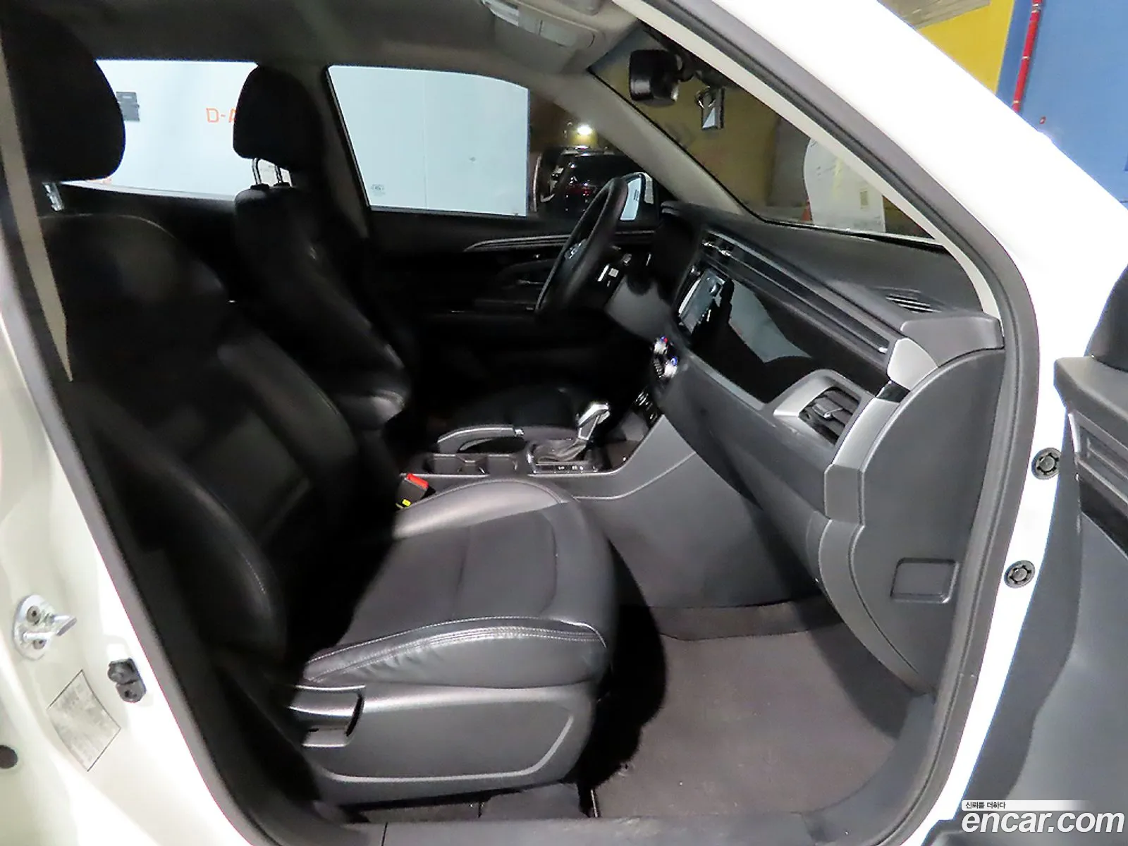 KG Mobility (SsangYong) Beautiful Korando 2021 — 3