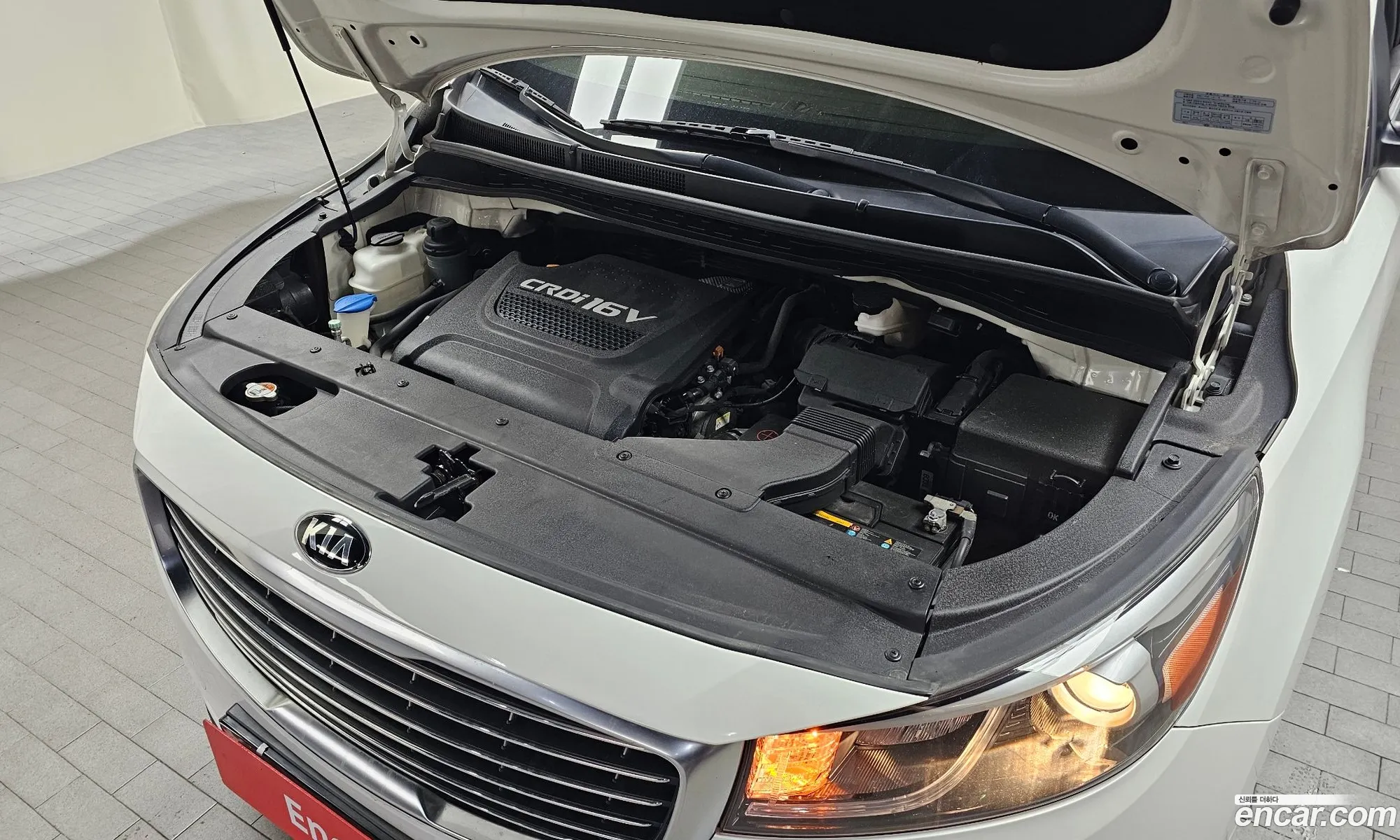 Kia Carnival 2017 KNHMF37ABHS300818 — 21