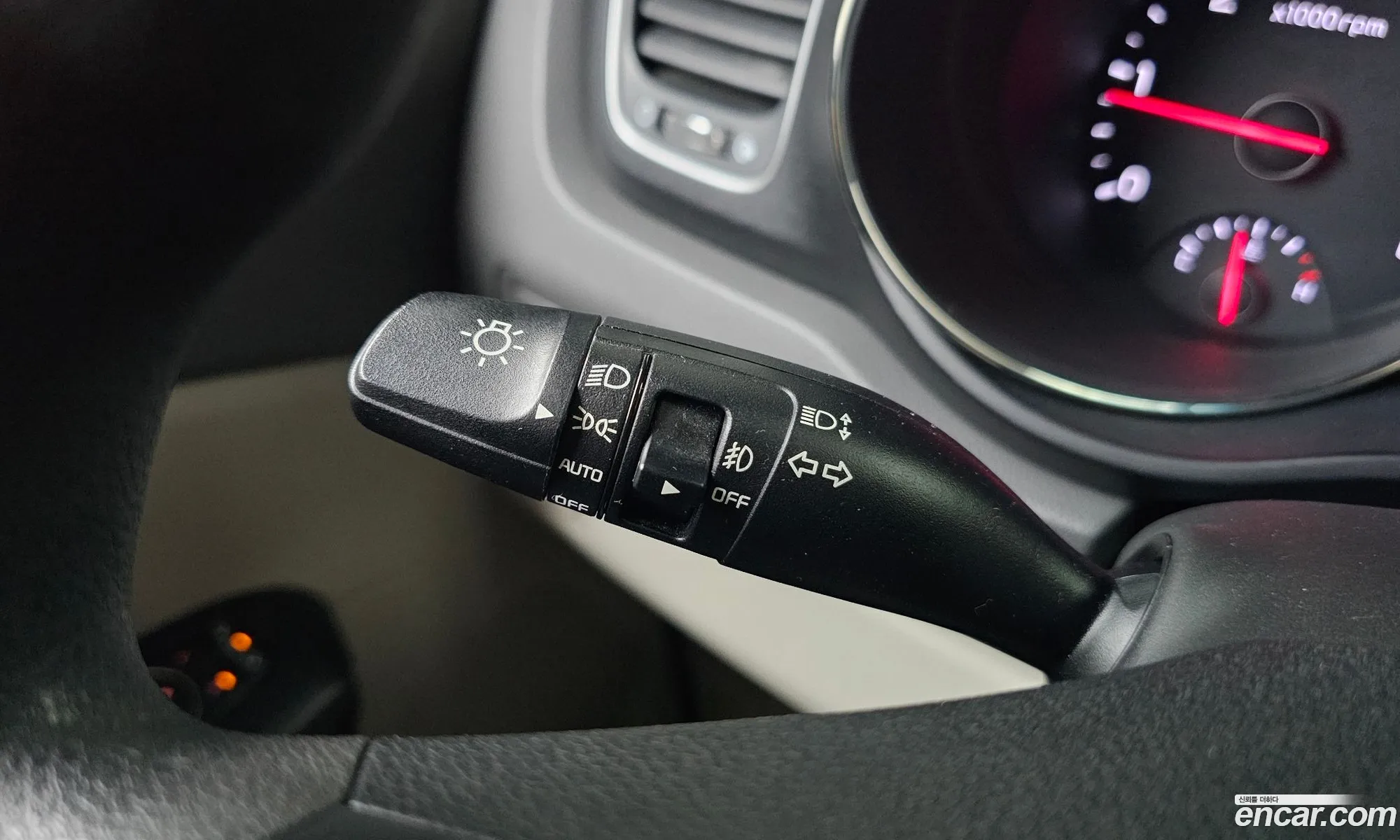 Kia Carnival 2017 KNHMF37ABHS300818 — 11