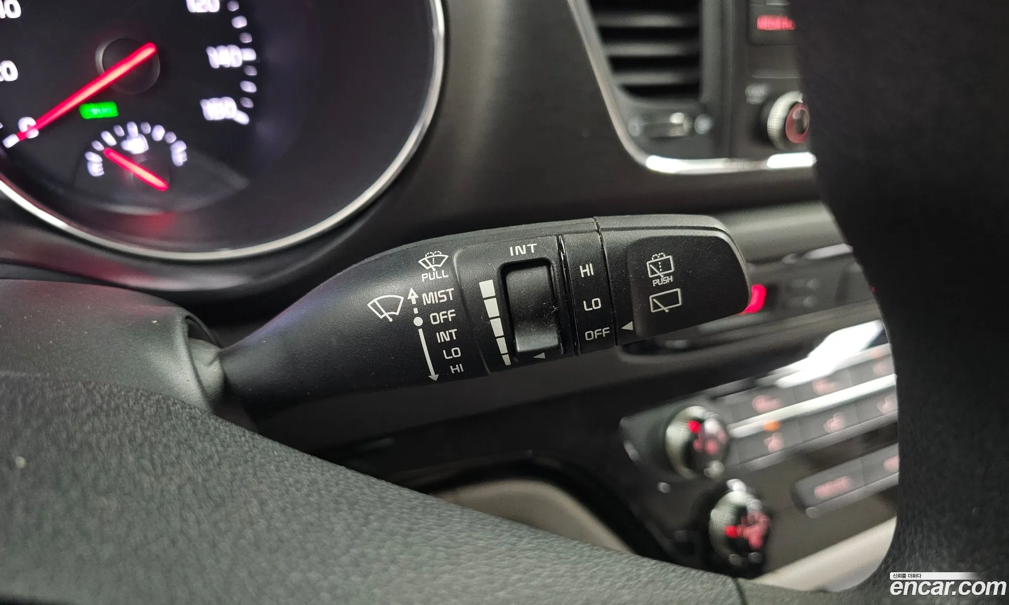Kia Carnival 2017 KNHMF37ABHS300818 — 20