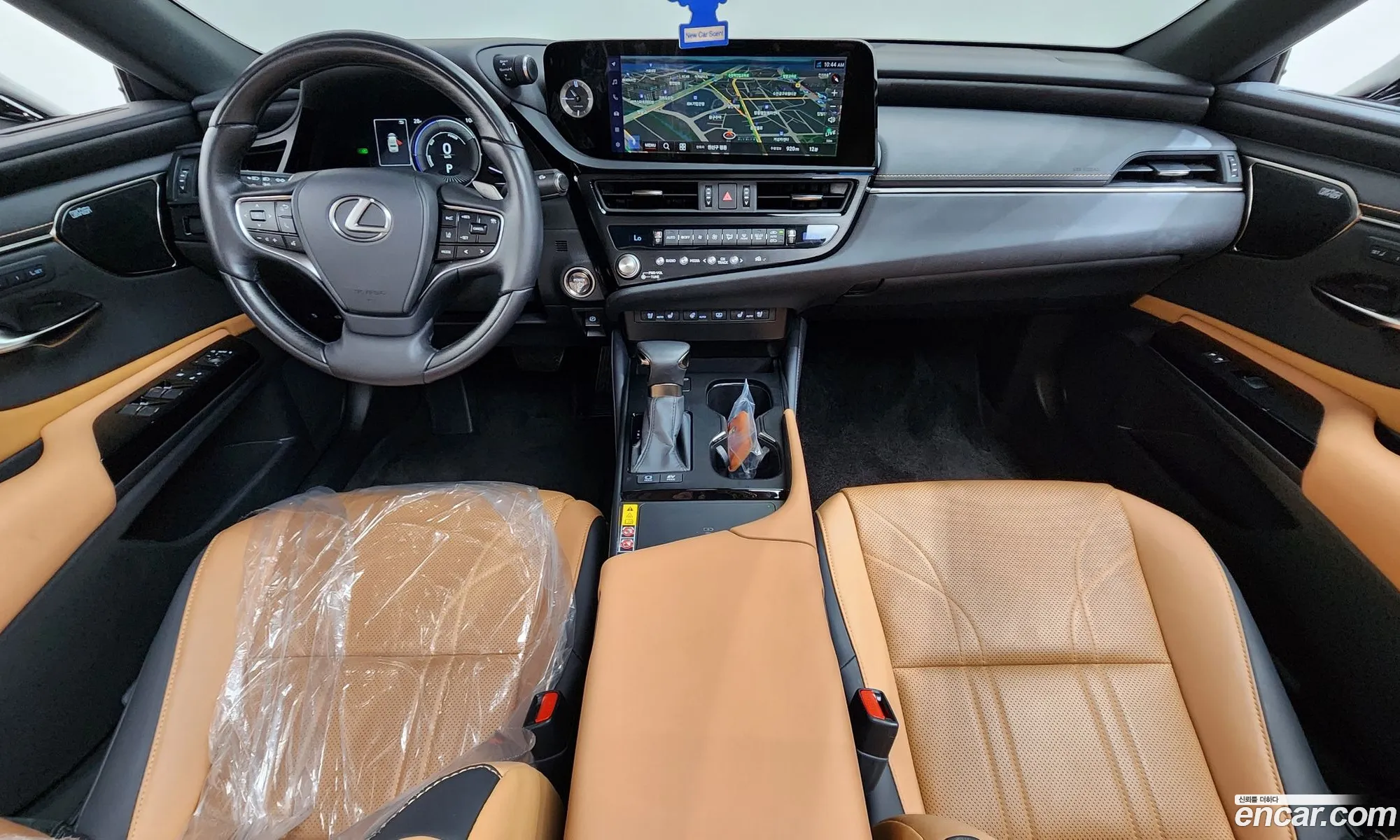 Lexus ES300h 7th Gen 2024 — 2