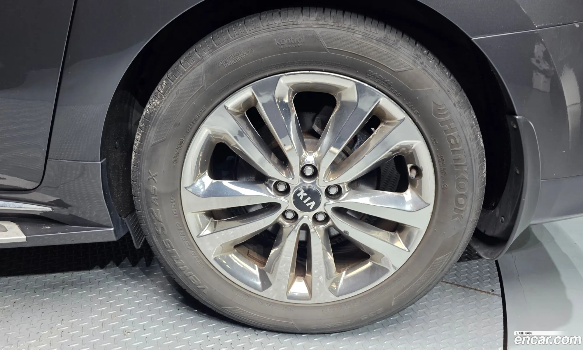 Kia Carnival 2015 — 2